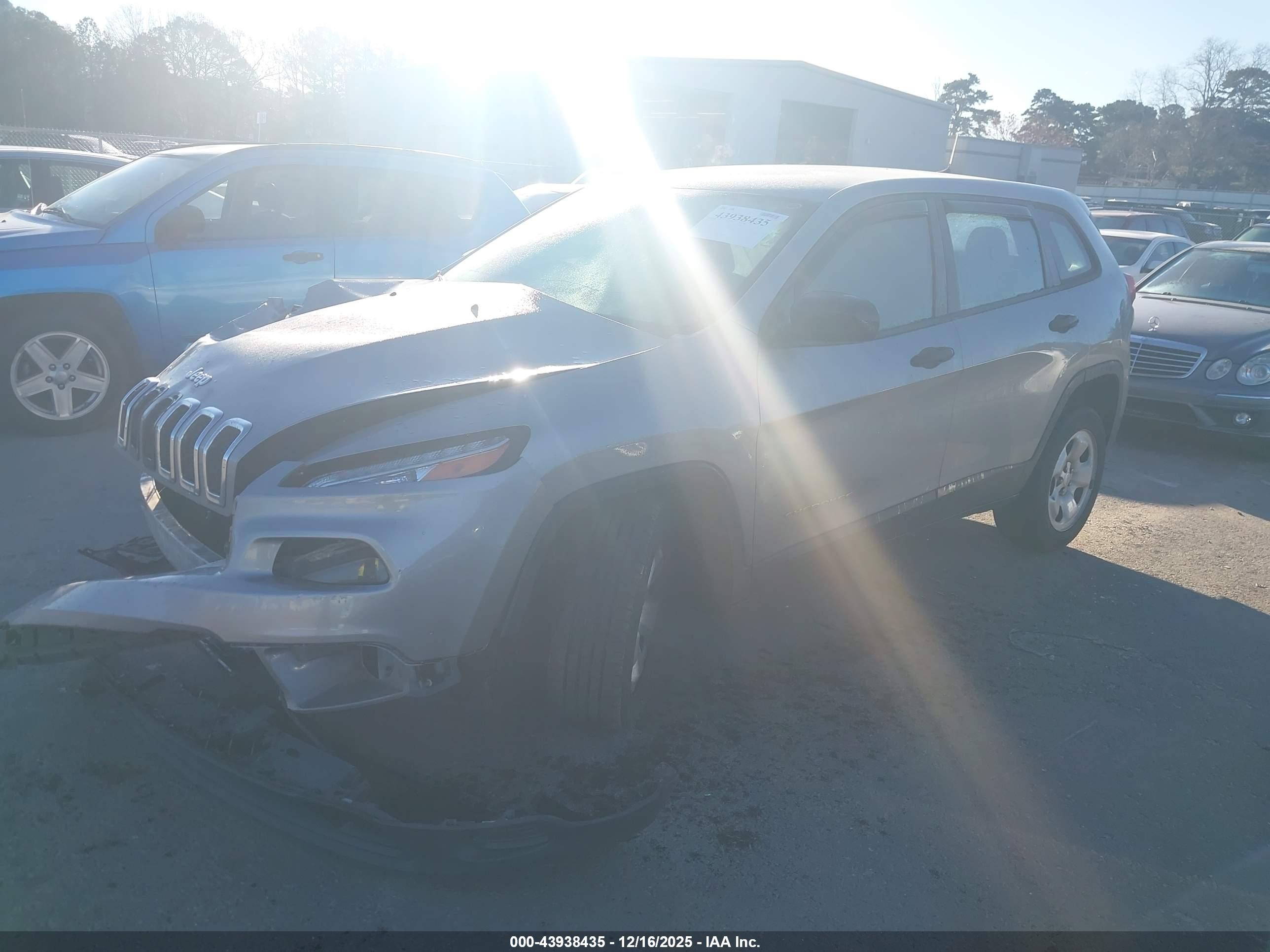 JEEP CHEROKEE image 2