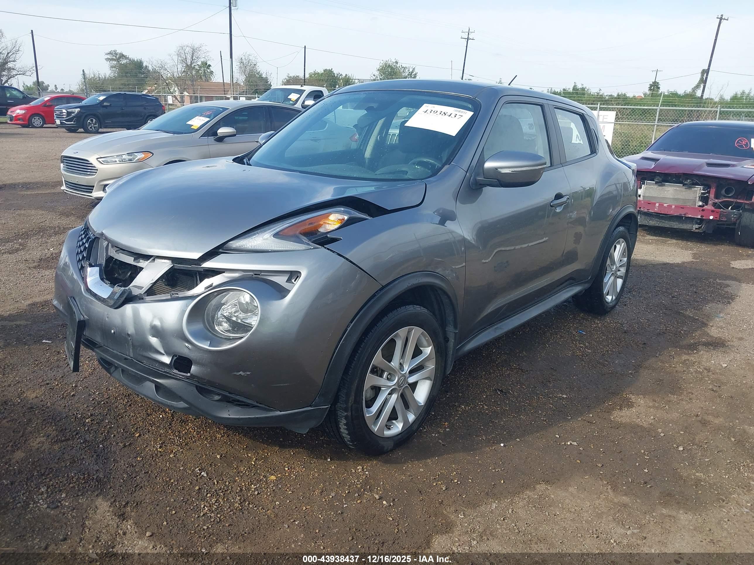 NISSAN JUKE image 2