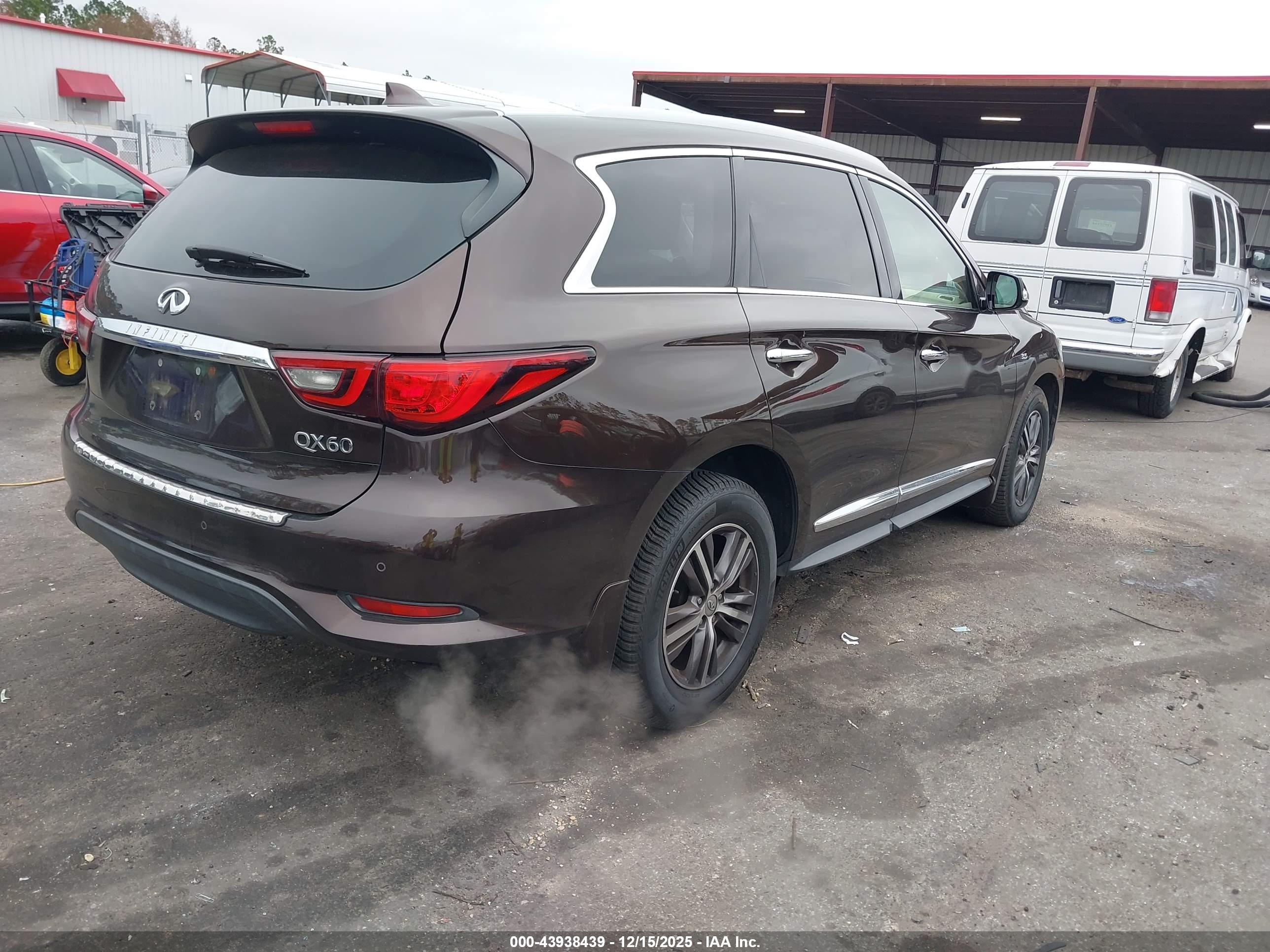 INFINITI QX60 image 4