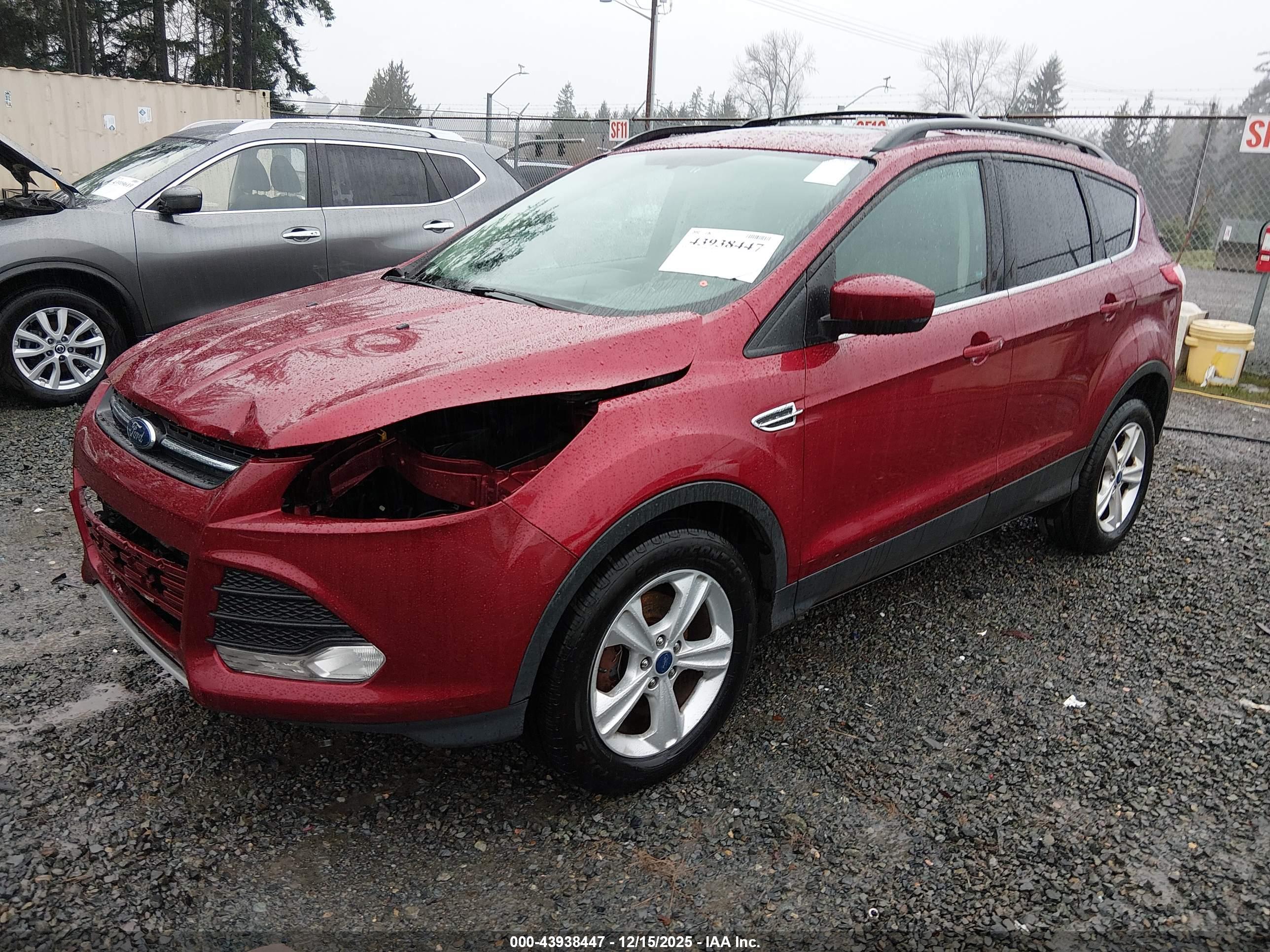 FORD ESCAPE image 2