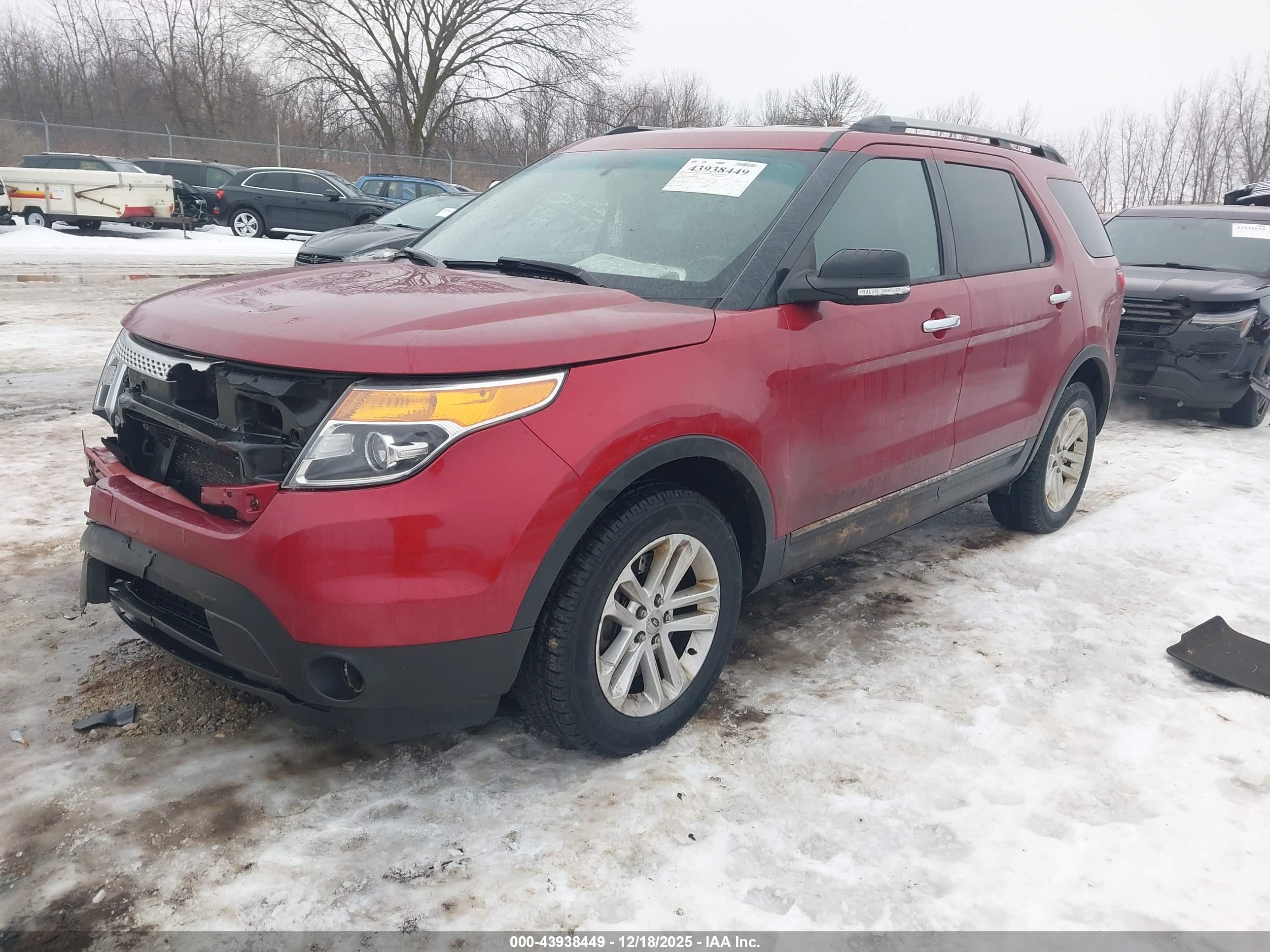 FORD EXPLORER image 2