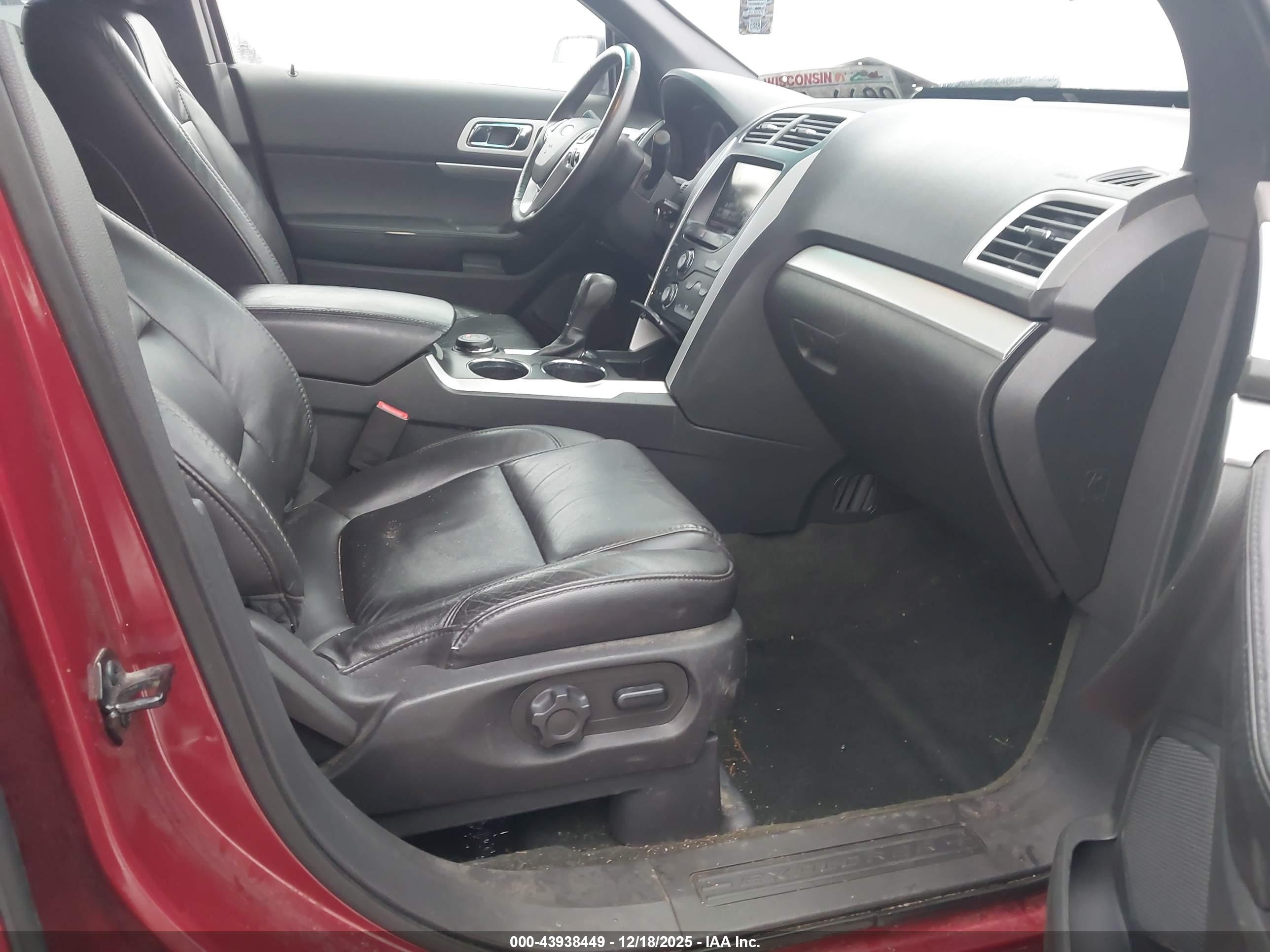FORD EXPLORER image 5