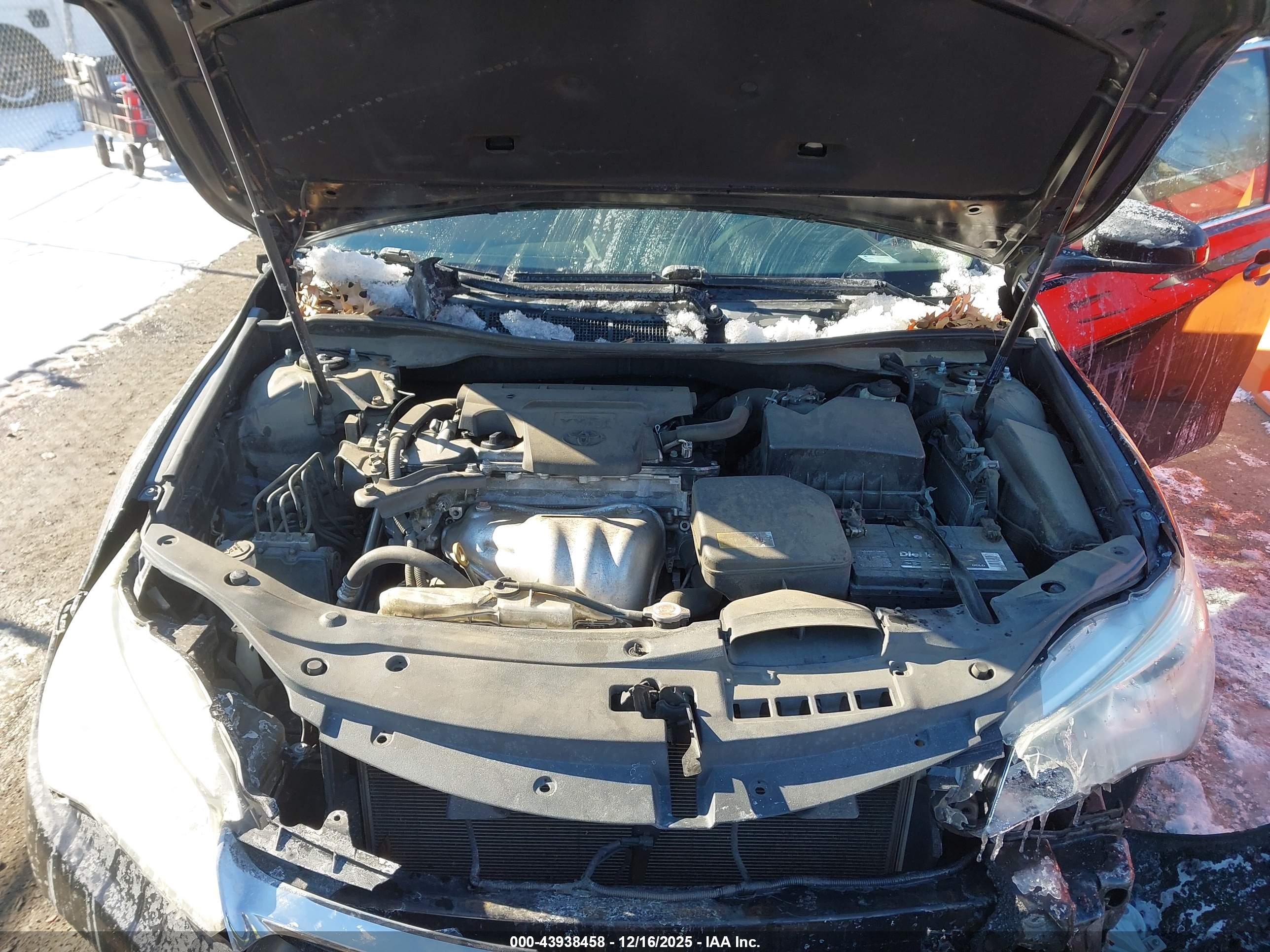 TOYOTA CAMRY image 10