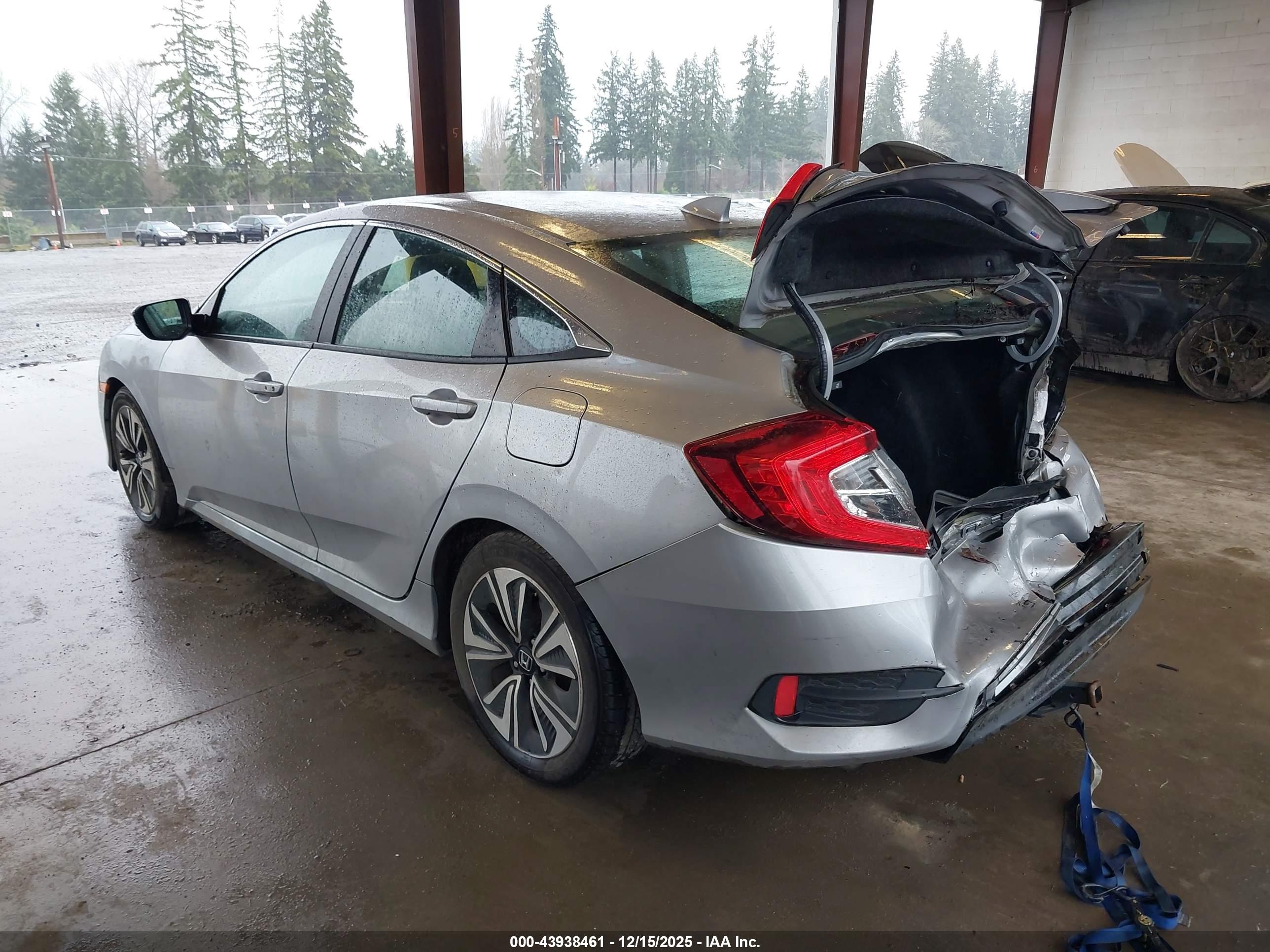 HONDA CIVIC image 3