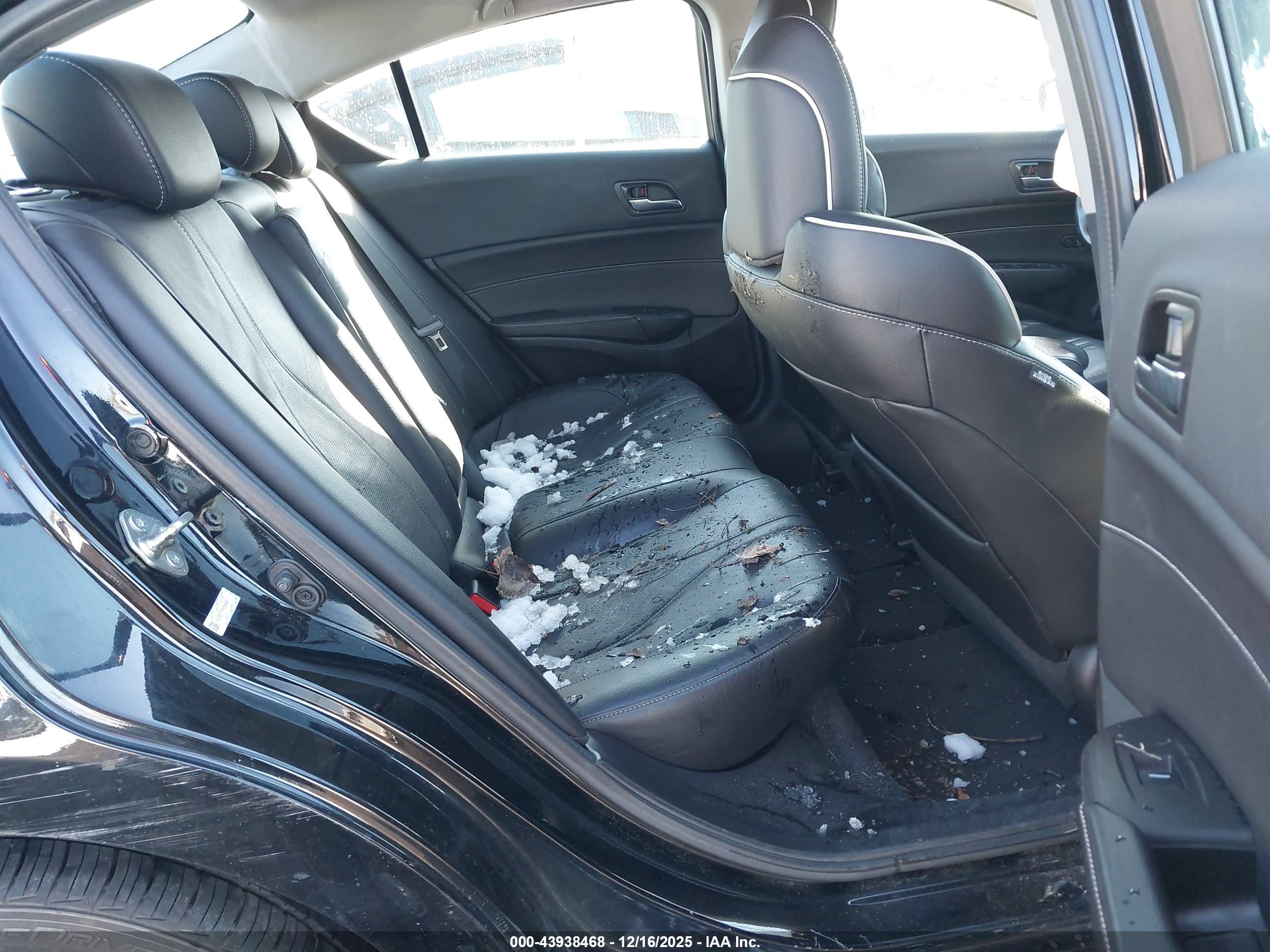 ACURA ILX image 8