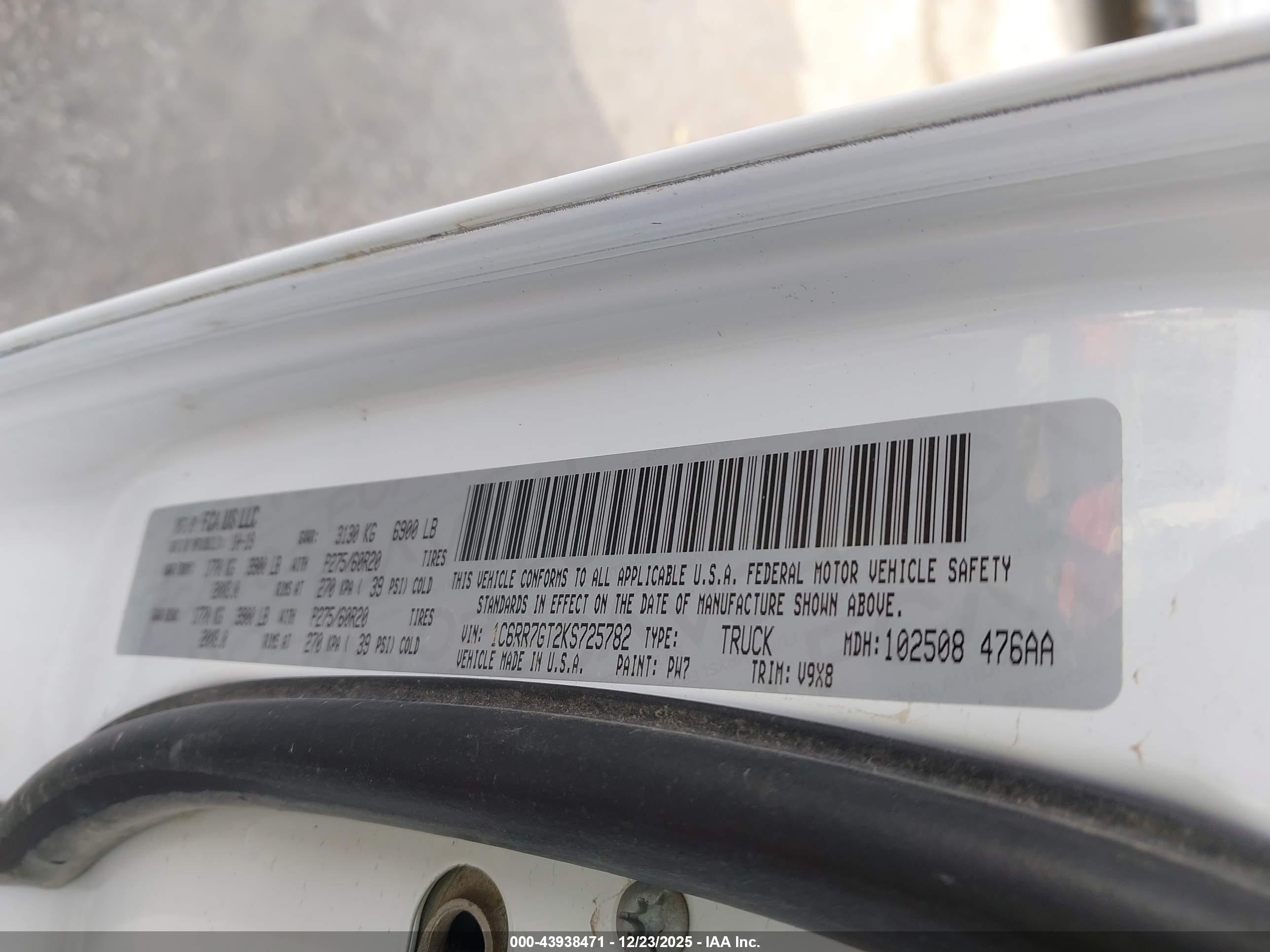 RAM 1500 image 9
