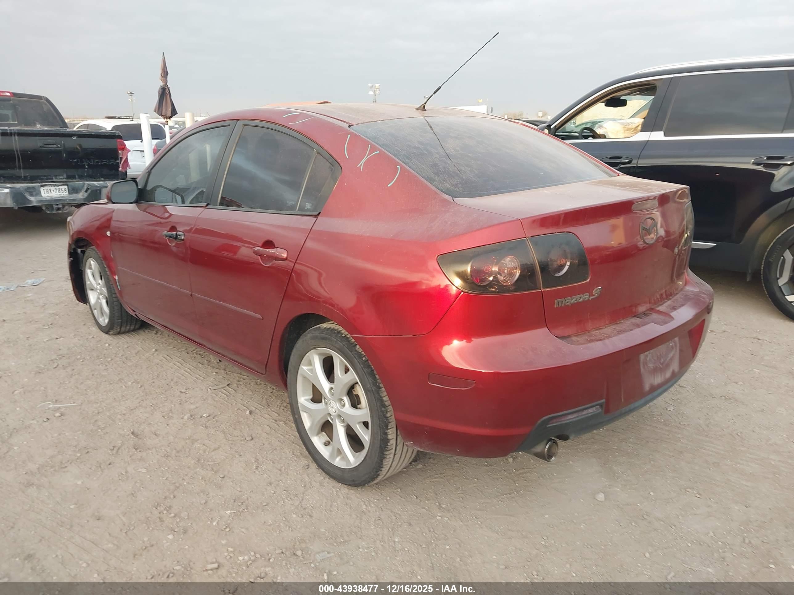 MAZDA MAZDA3 image 3