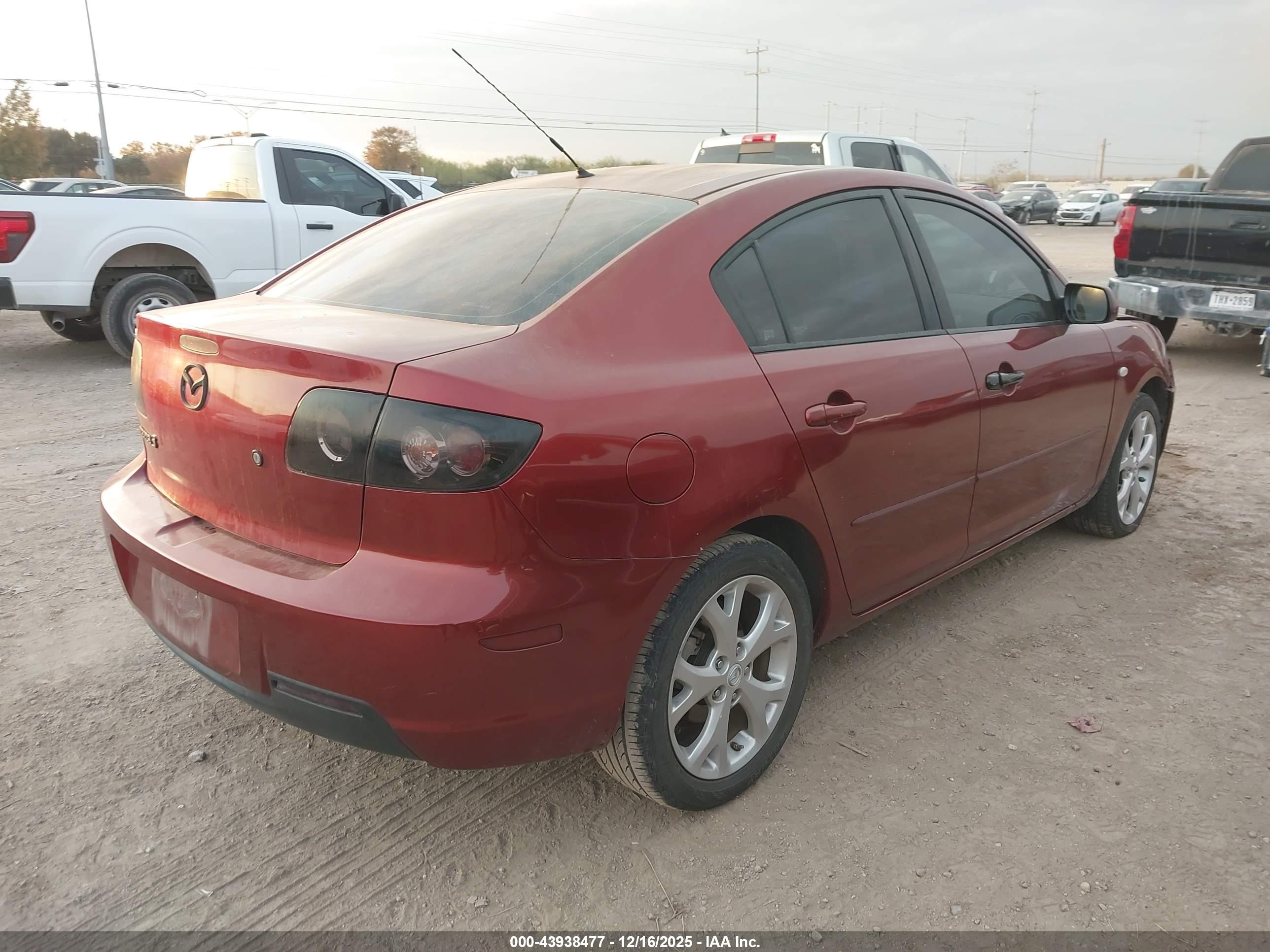 MAZDA MAZDA3 image 4