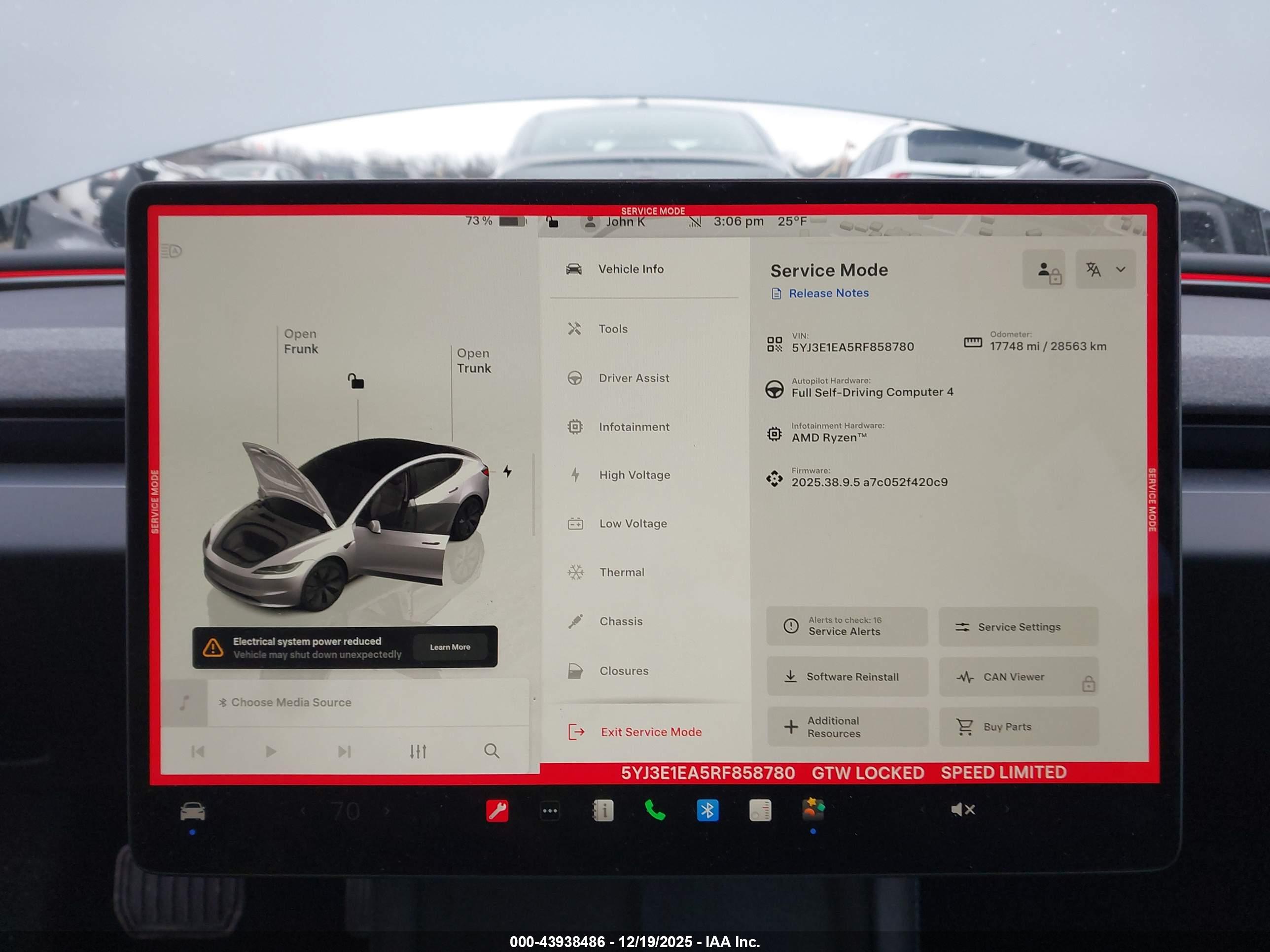 TESLA MODEL image 7