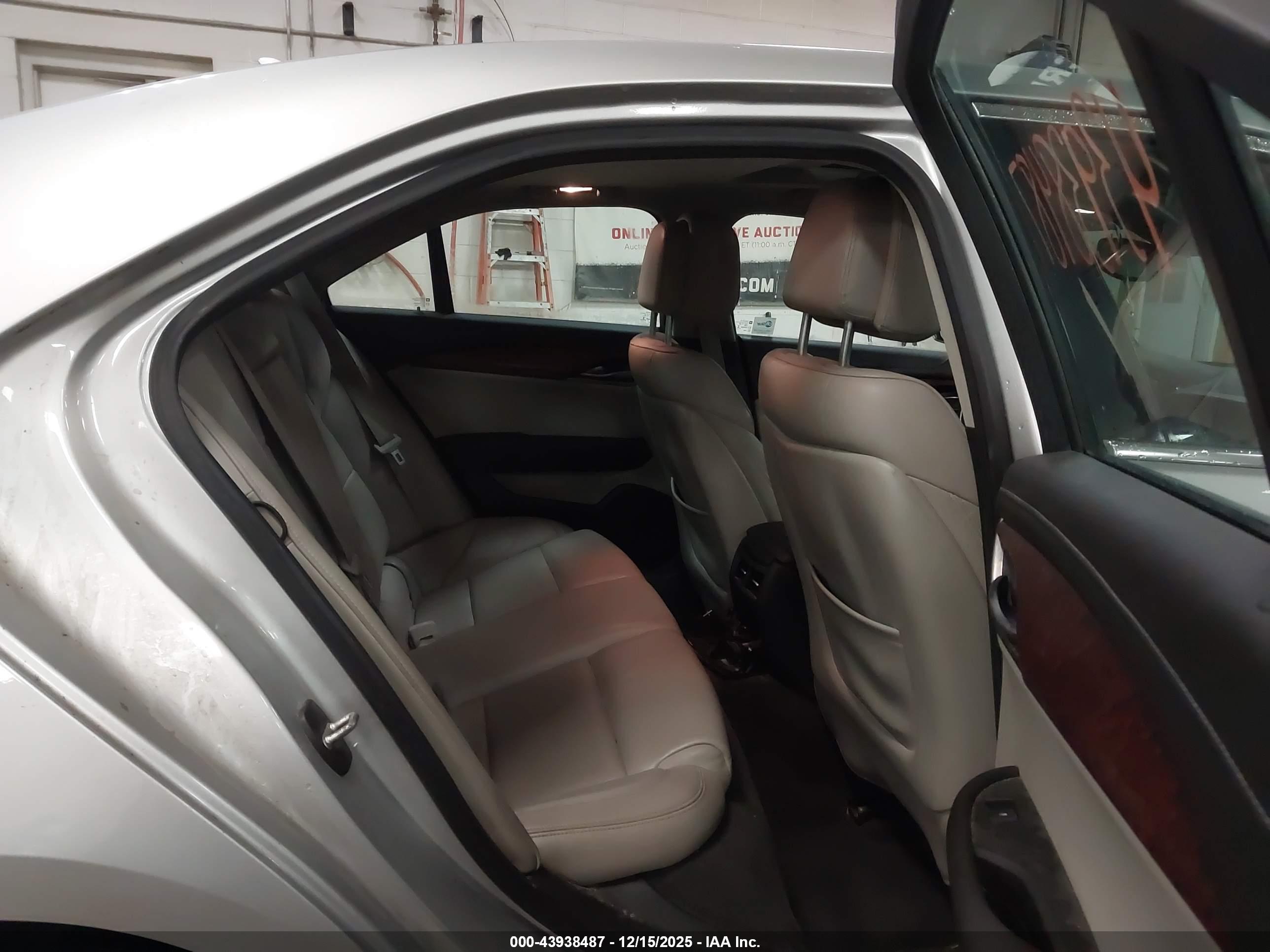 CADILLAC ATS image 8