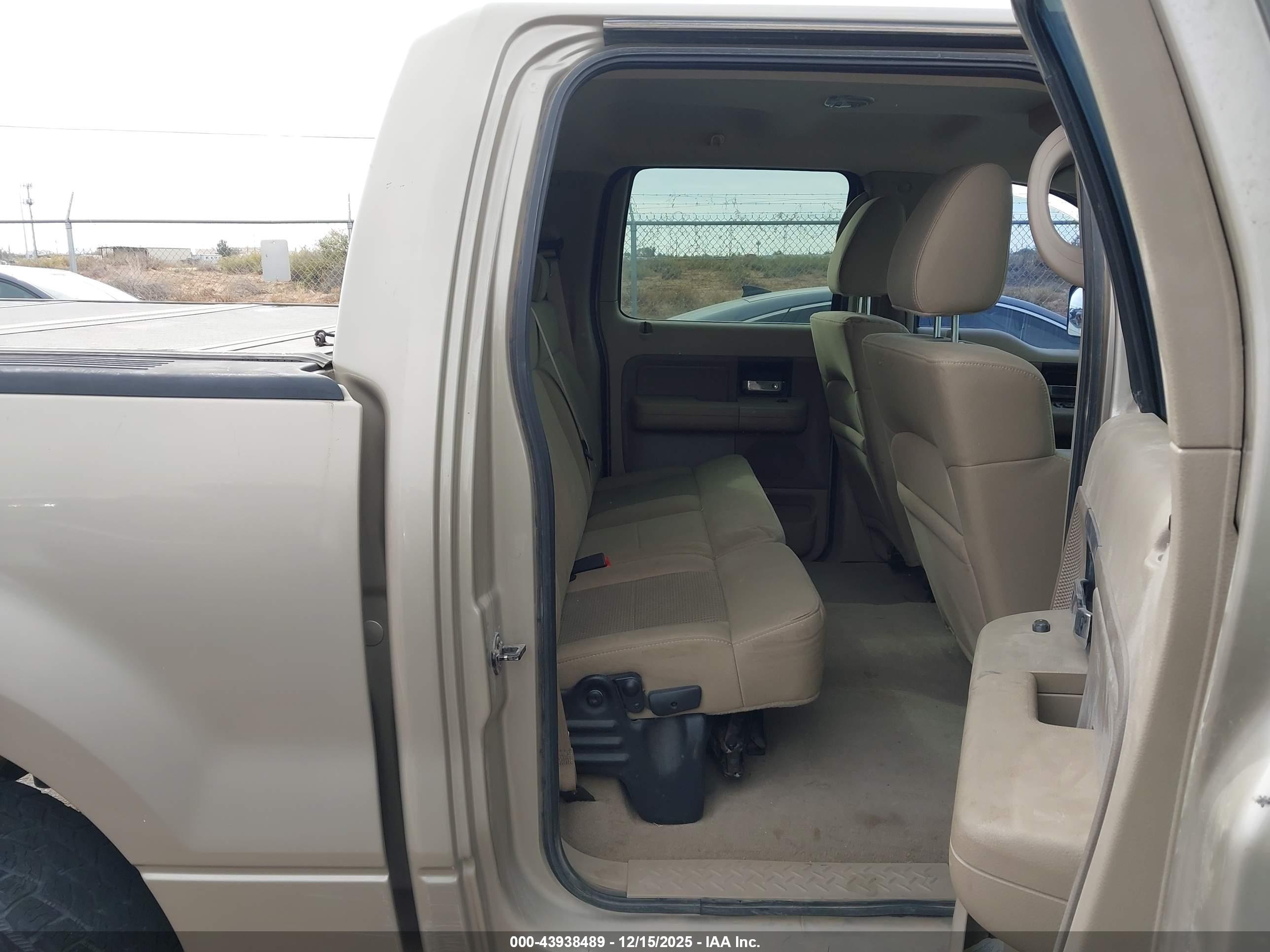 FORD F-150 image 8