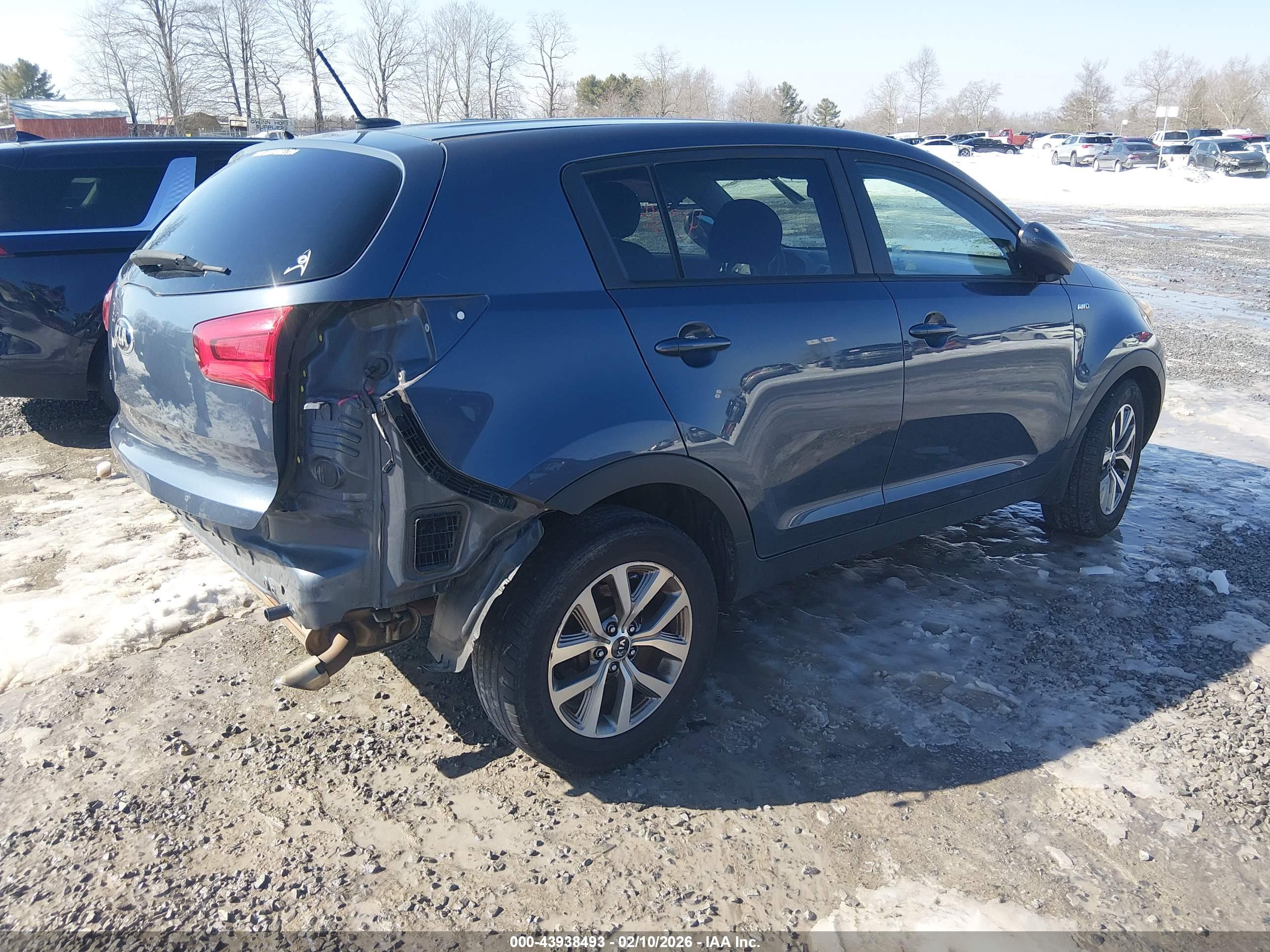 KIA SPORTAGE image 4