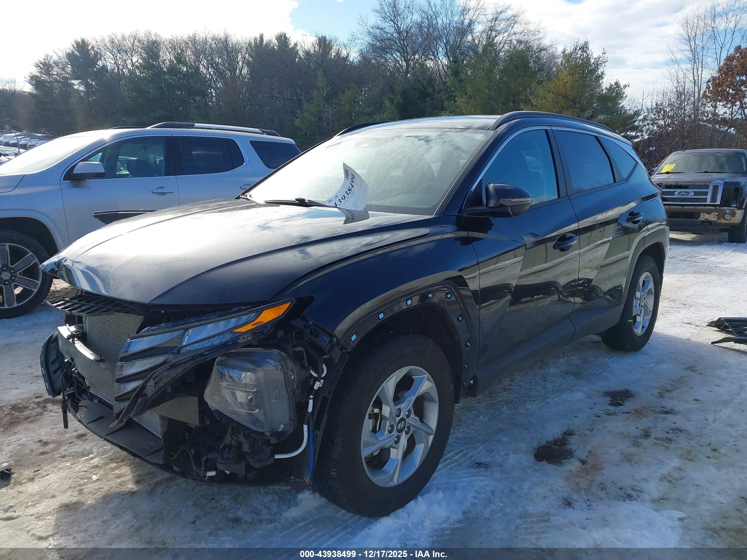 HYUNDAI TUCSON image 2