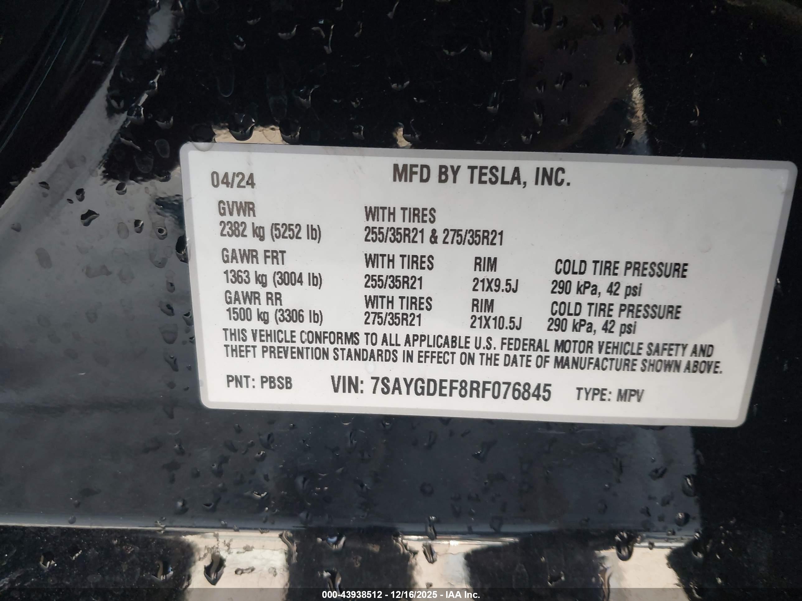 TESLA MODEL image 9