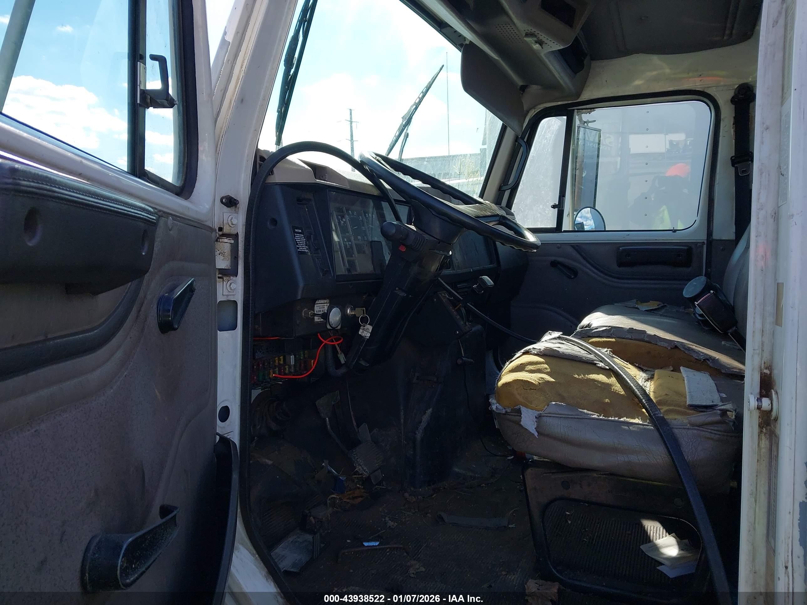 INTERNATIONAL 4000 image 8