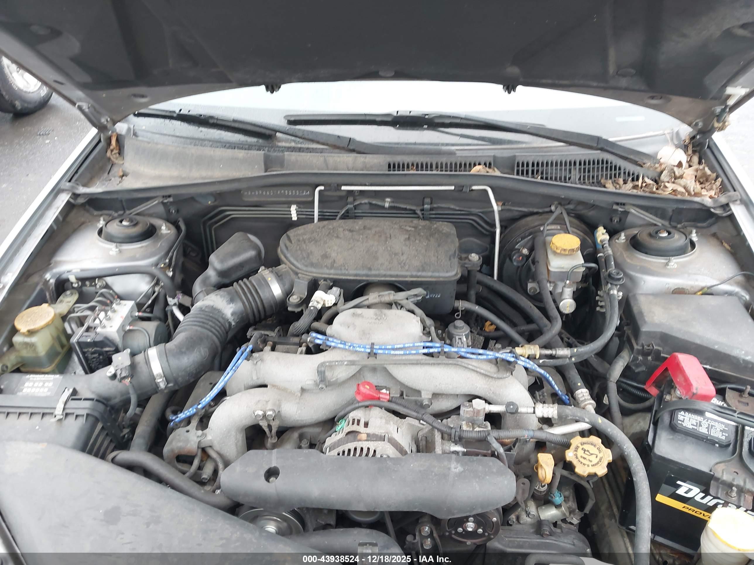 SUBARU OUTBACK image 10