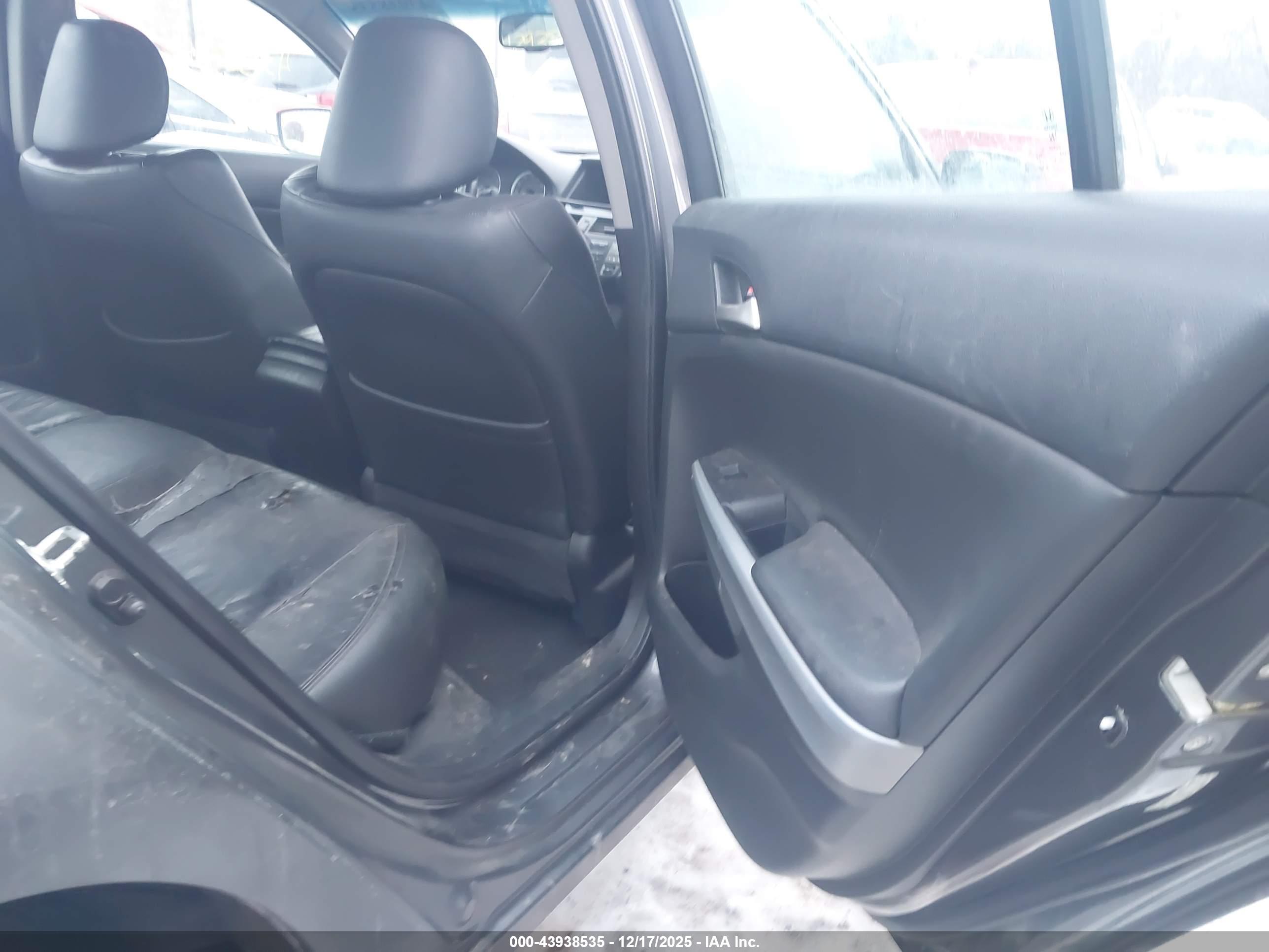 HONDA ACCORD image 8