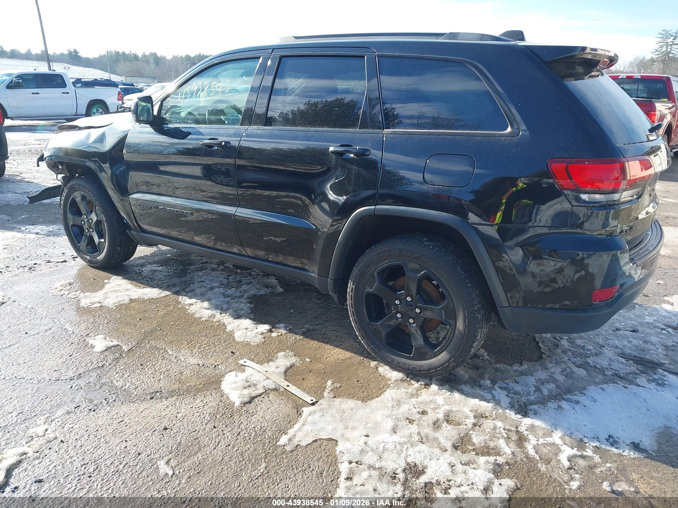 JEEP GRAND image 3