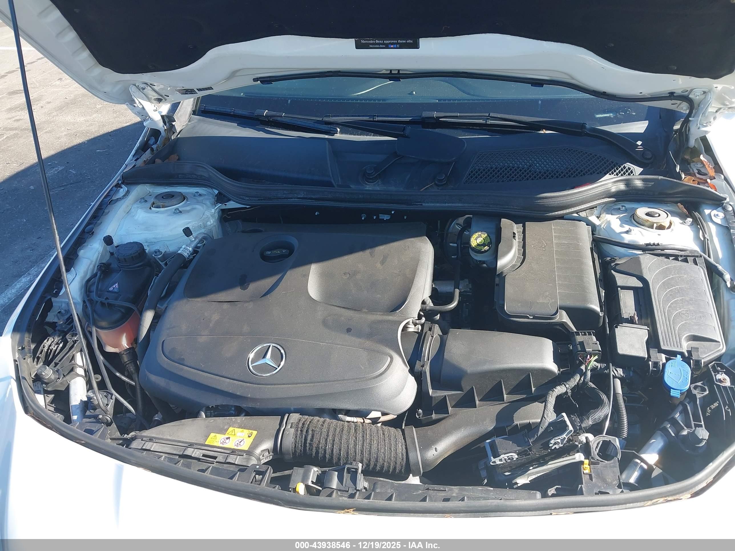 MERCEDES-BENZ CLA image 10