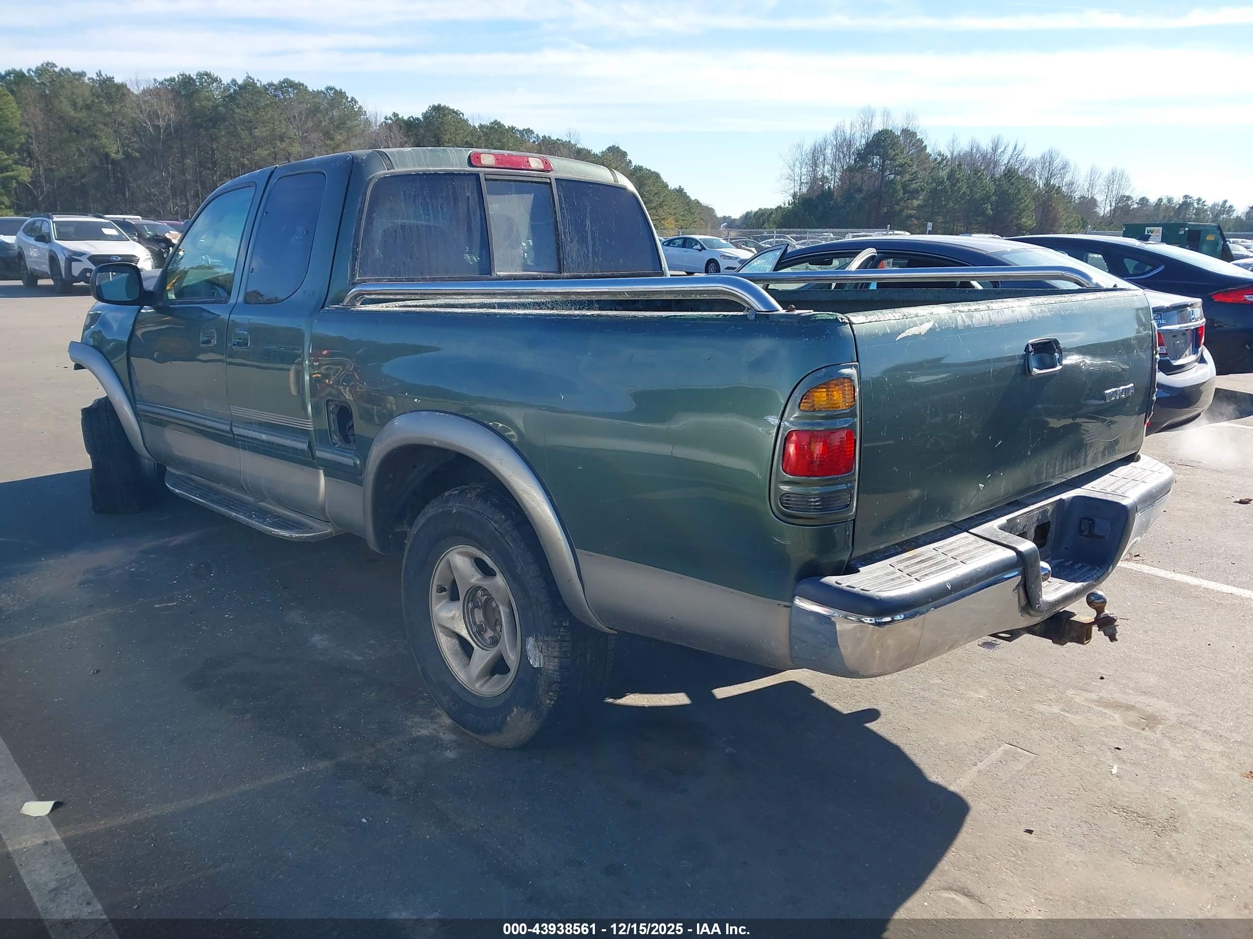 TOYOTA TUNDRA image 3