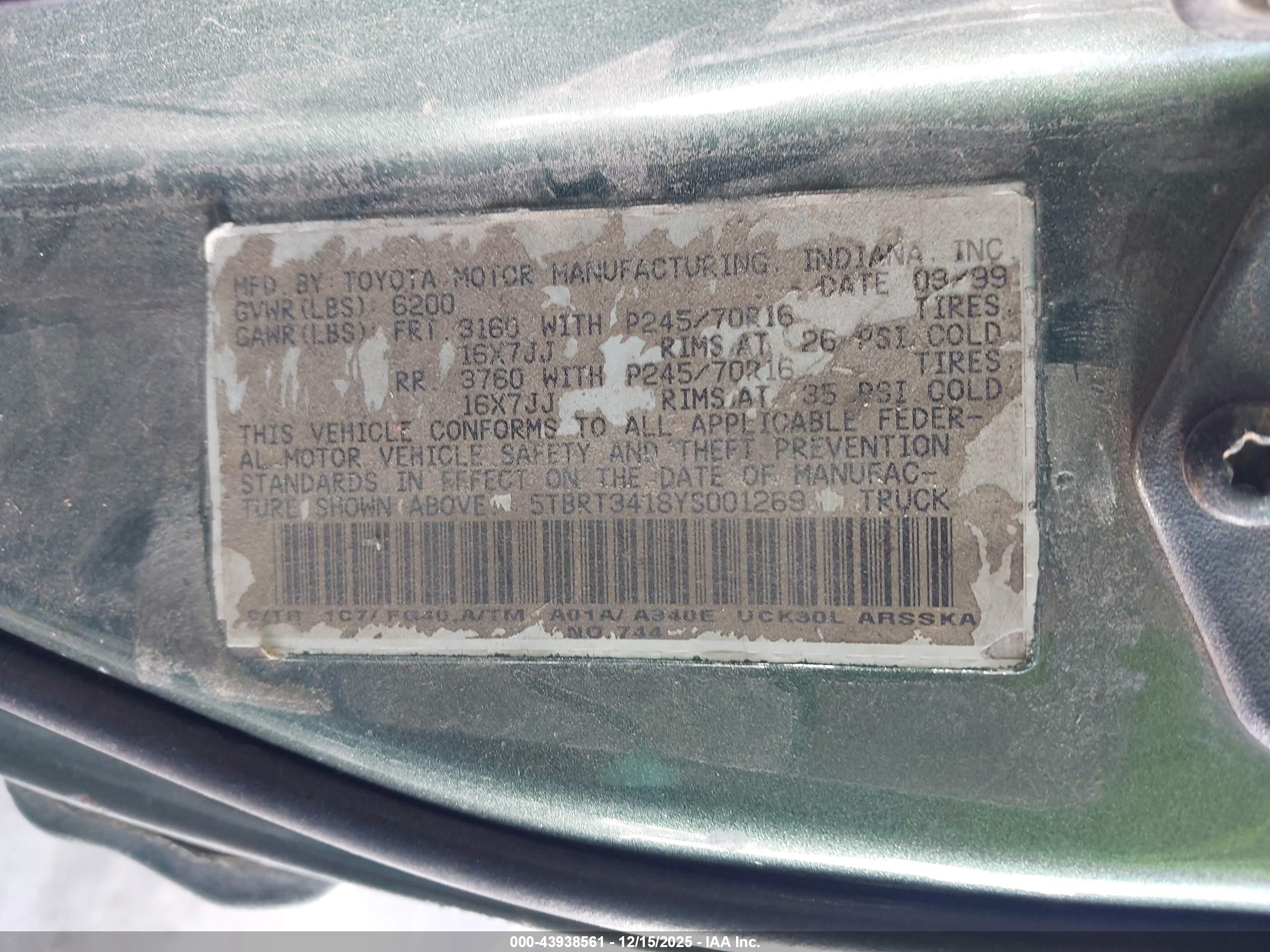 TOYOTA TUNDRA image 9