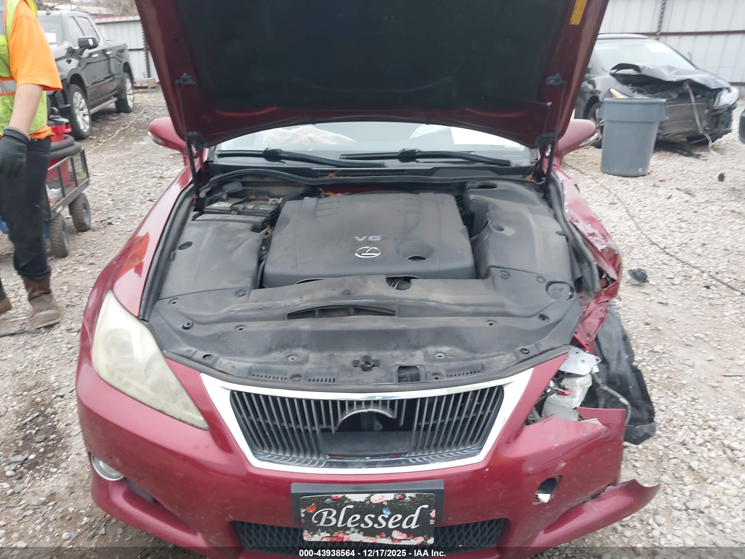 LEXUS IS image 10