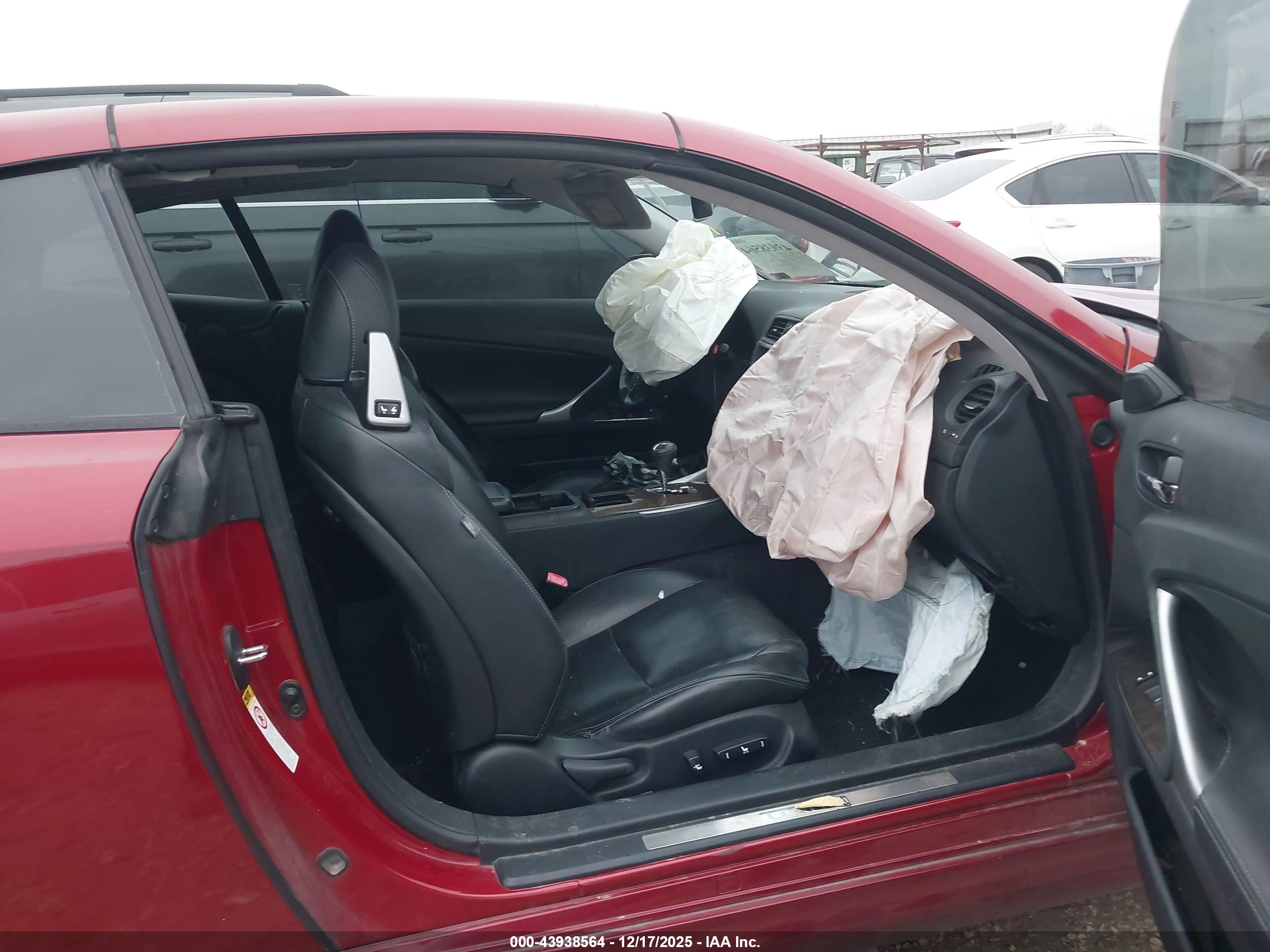 LEXUS IS image 5