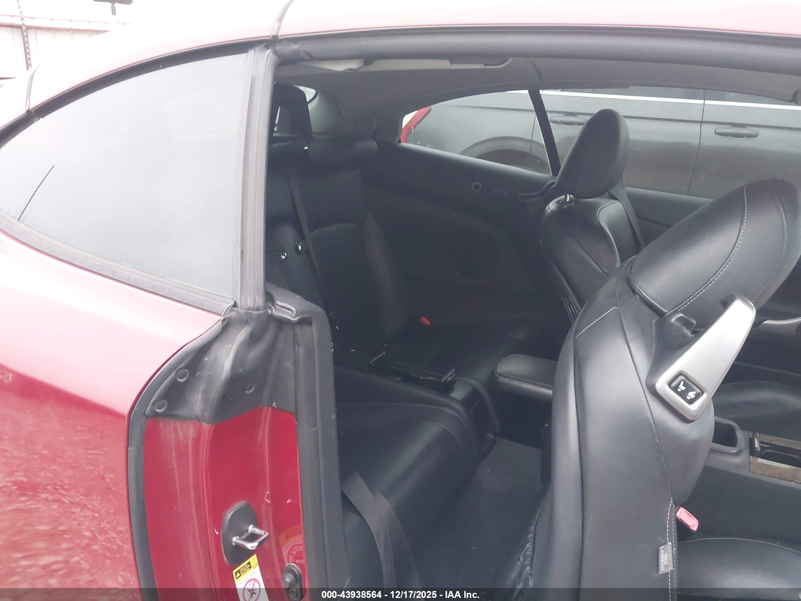 LEXUS IS image 8