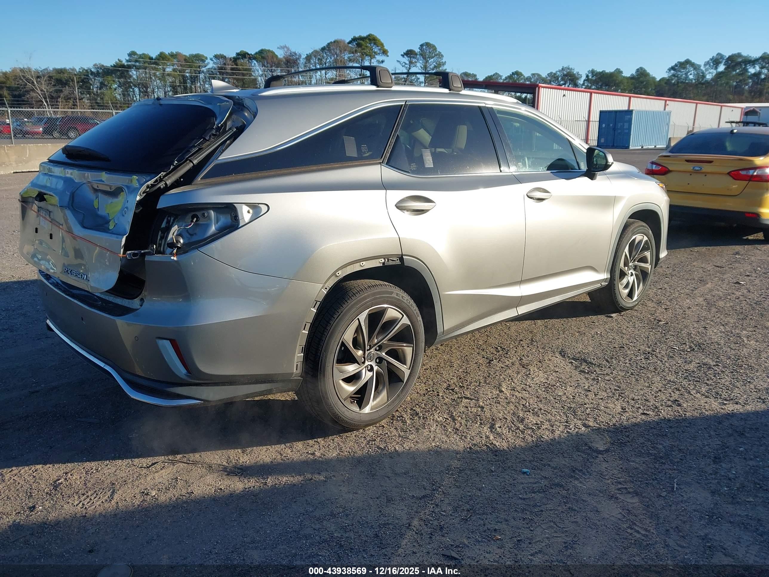 LEXUS RX image 4