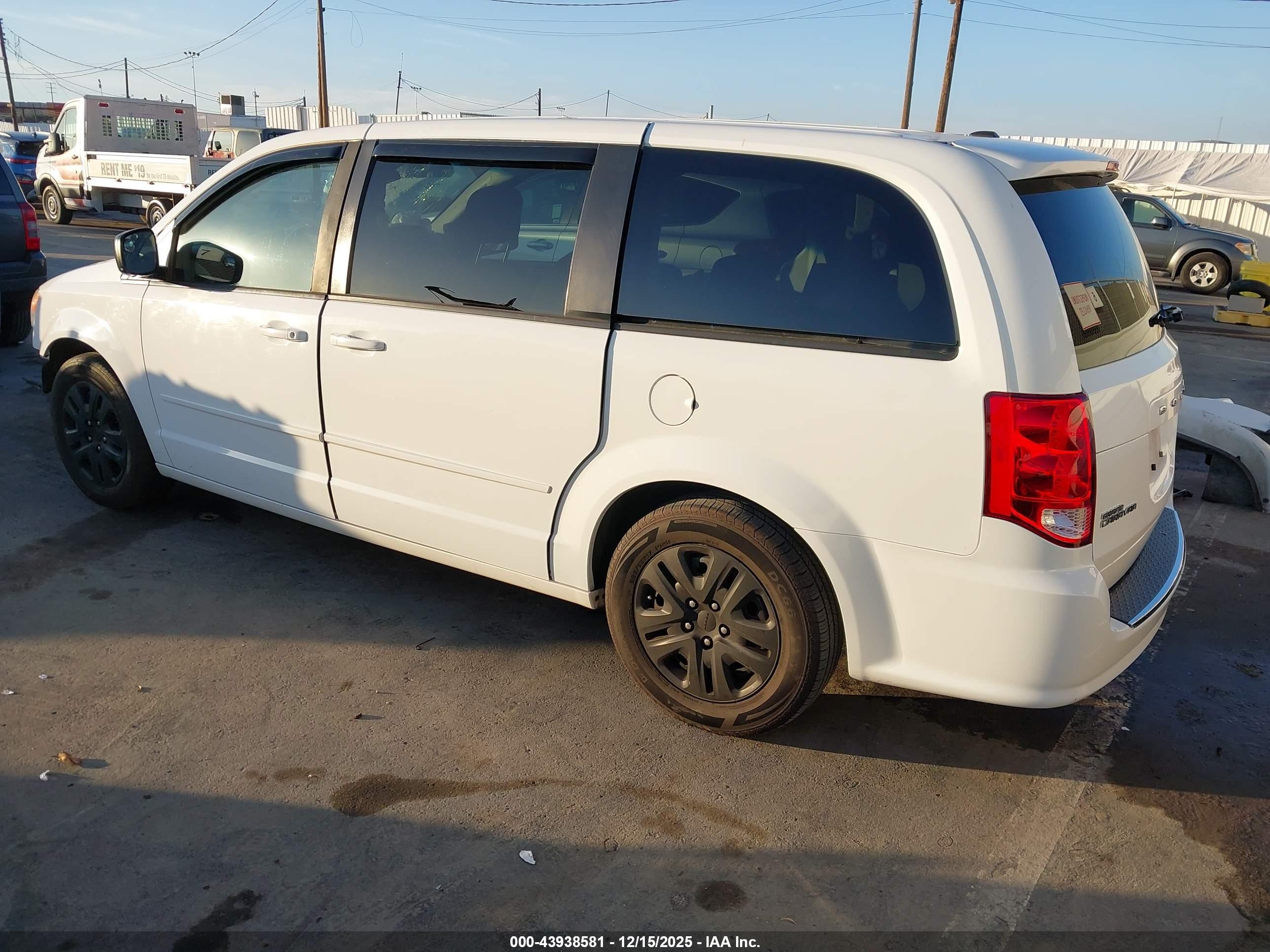 DODGE GRAND image 3