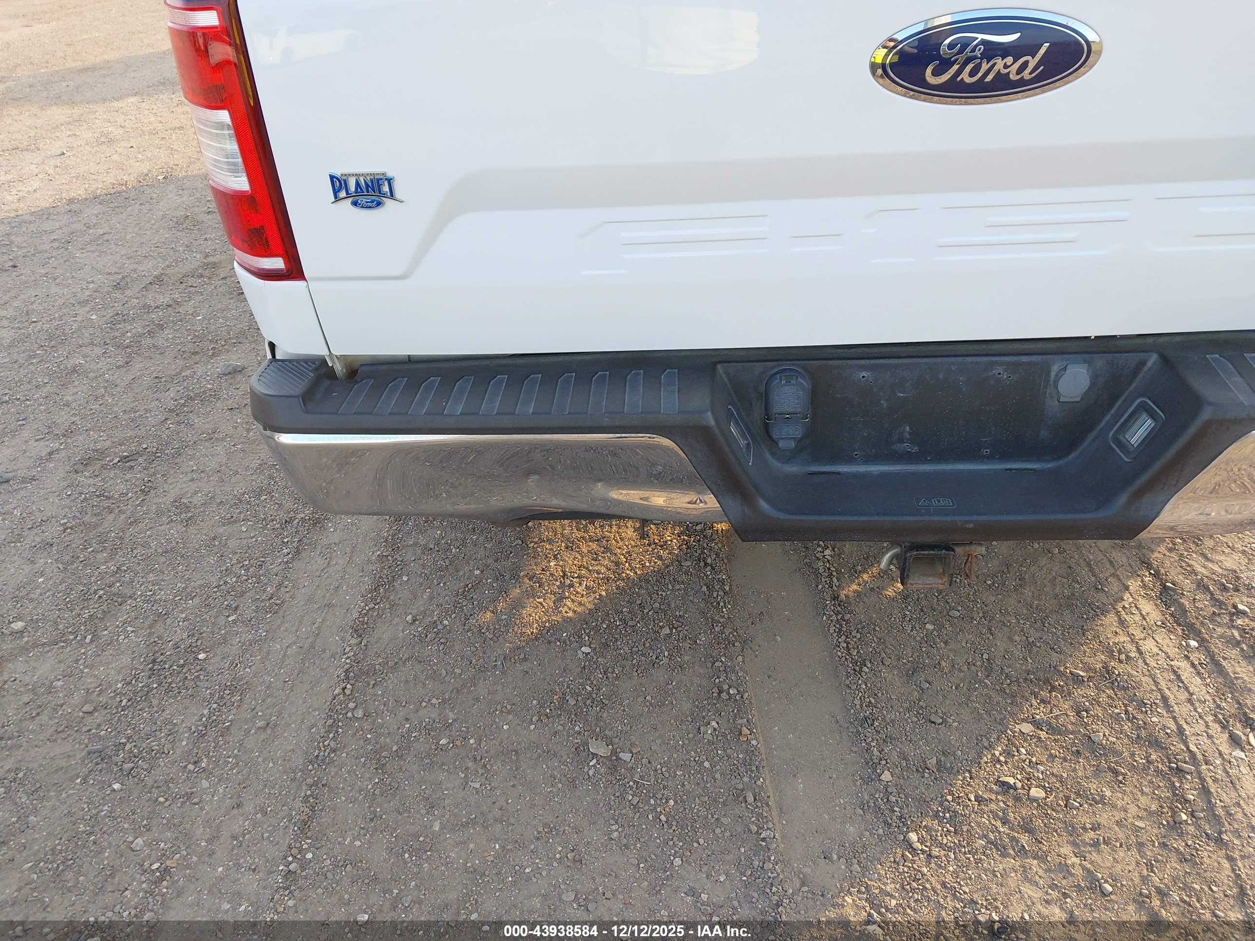 FORD F-150 image 6