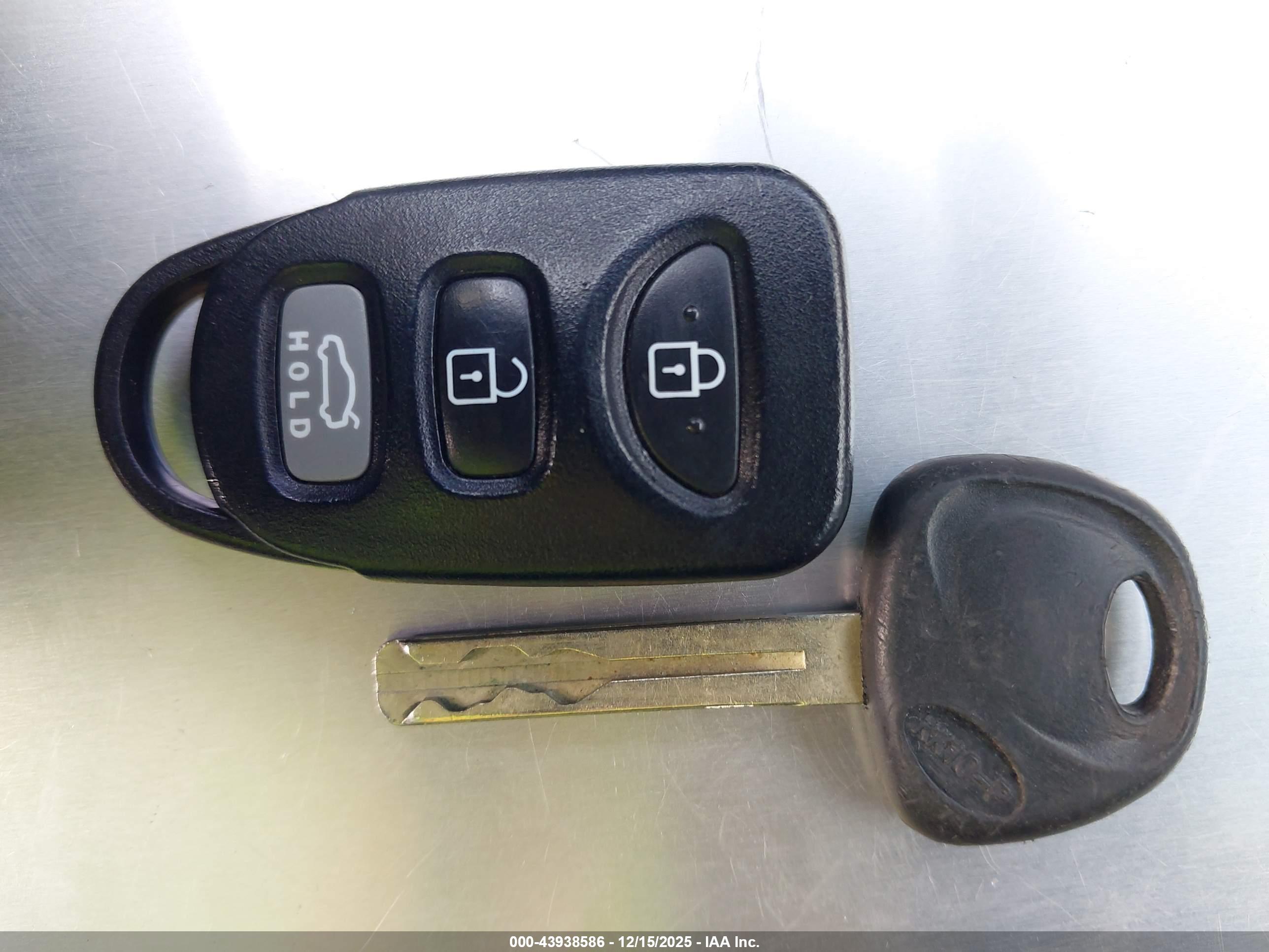 HYUNDAI SONATA image 11