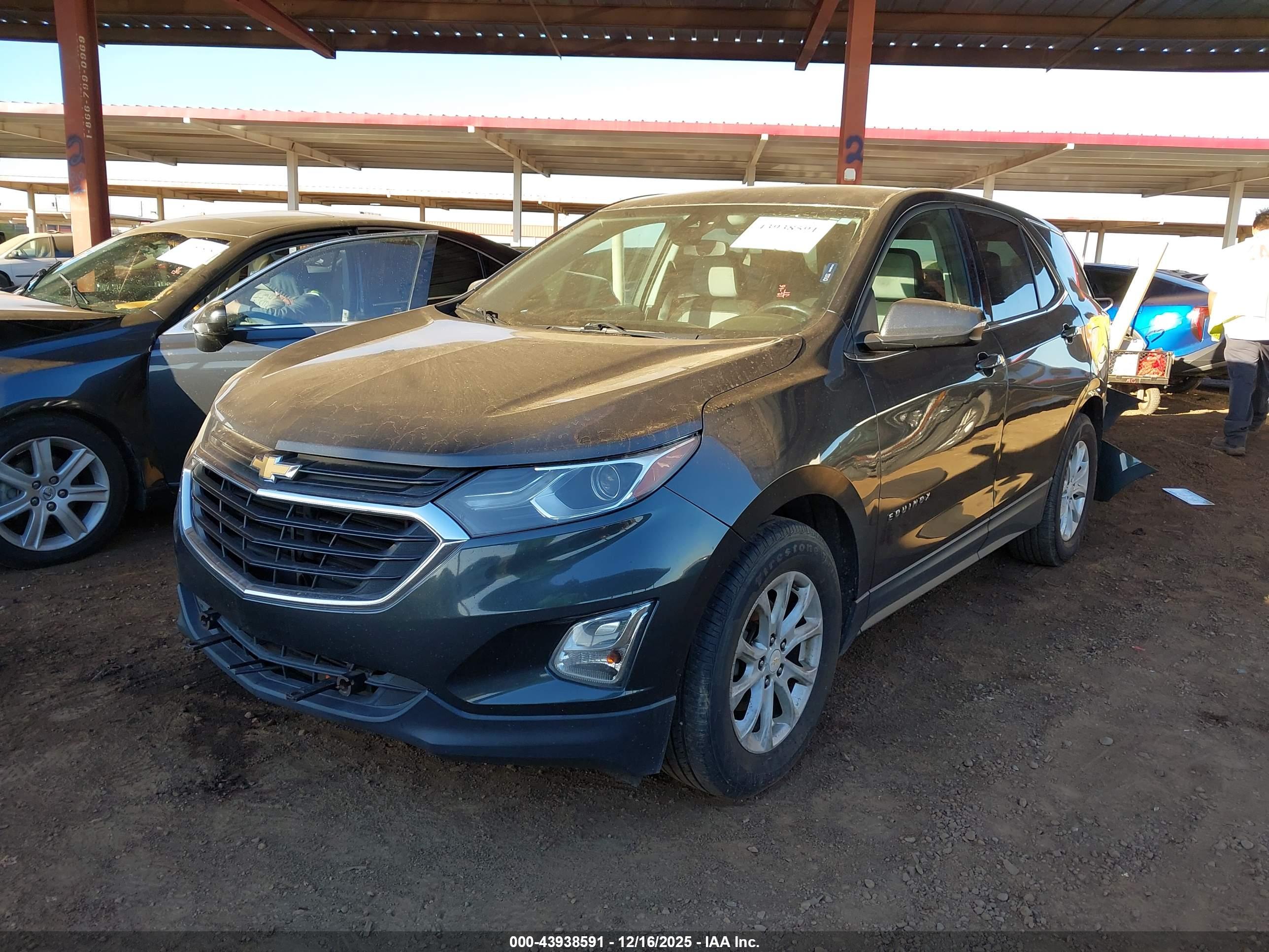 CHEVROLET EQUINOX image 2