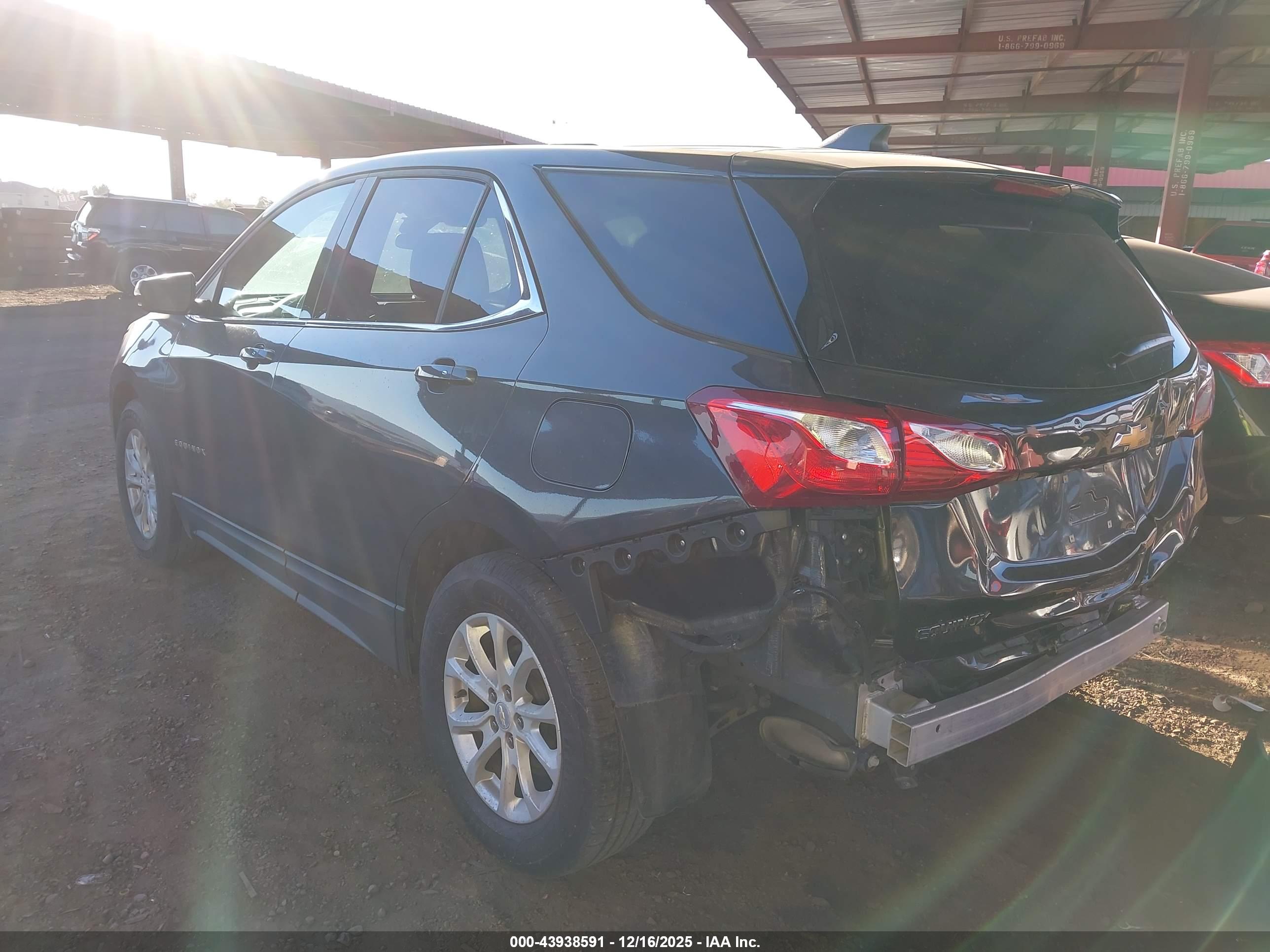 CHEVROLET EQUINOX image 3