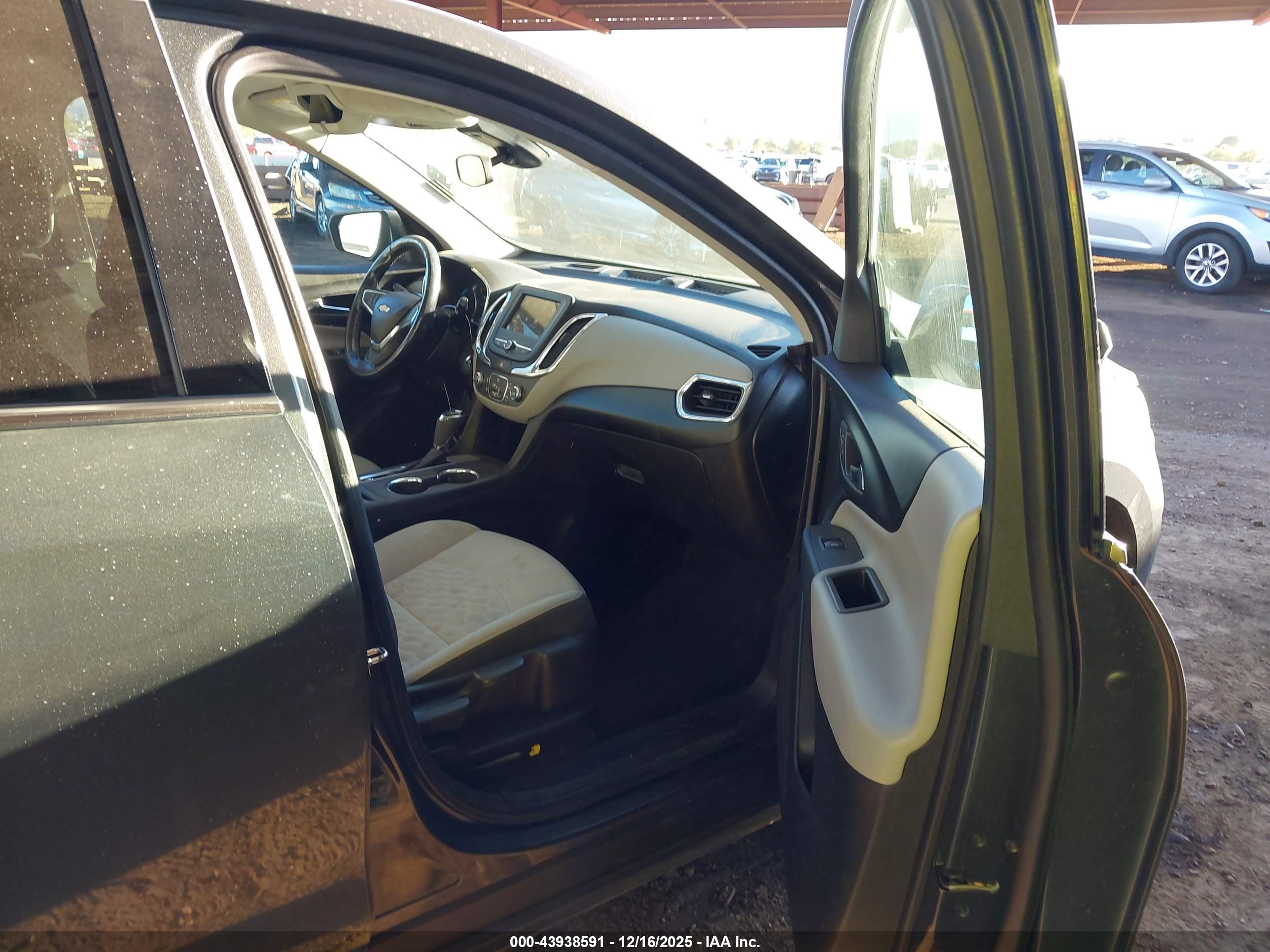 CHEVROLET EQUINOX image 5