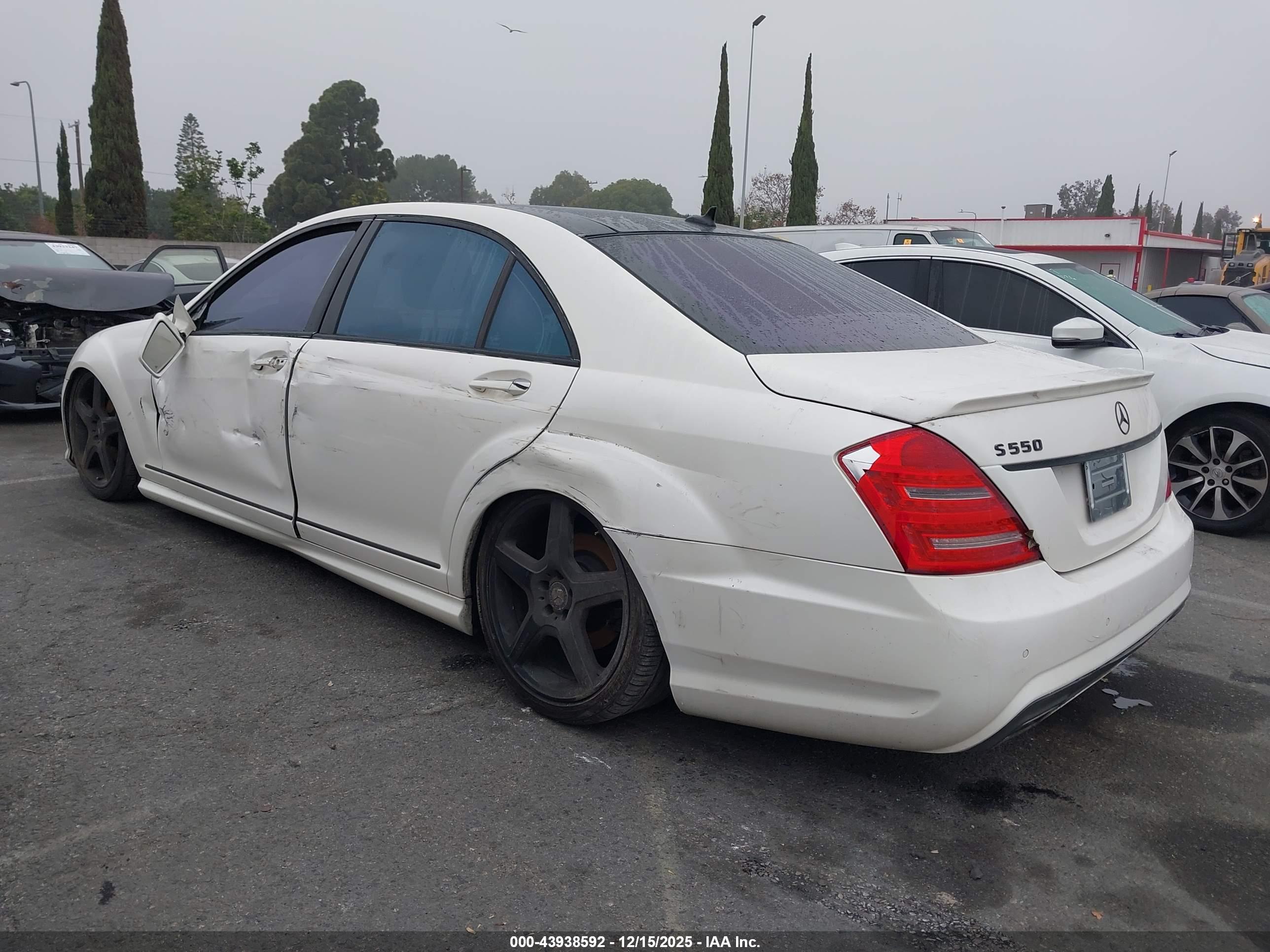 MERCEDES-BENZ S image 3