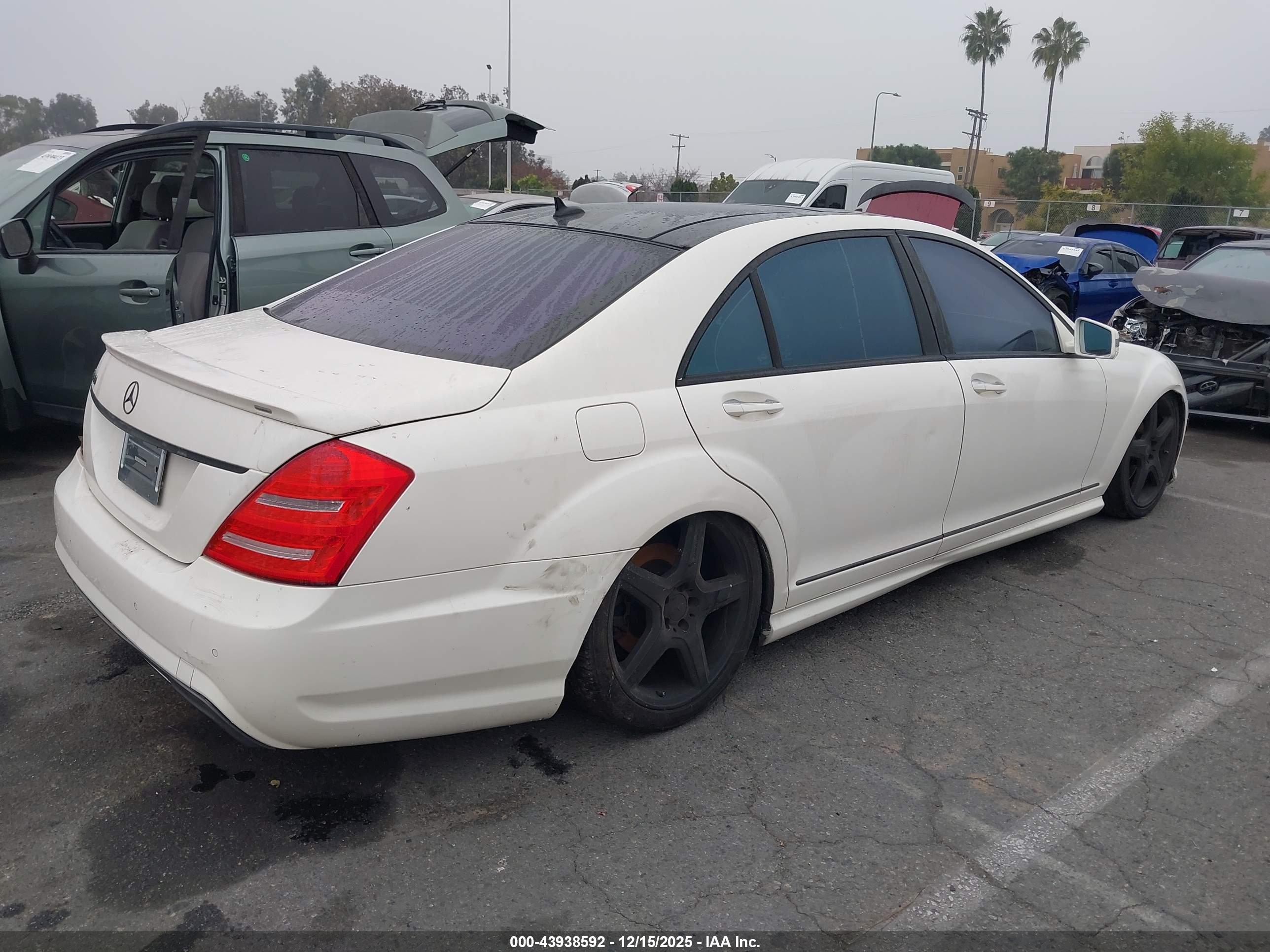 MERCEDES-BENZ S image 4