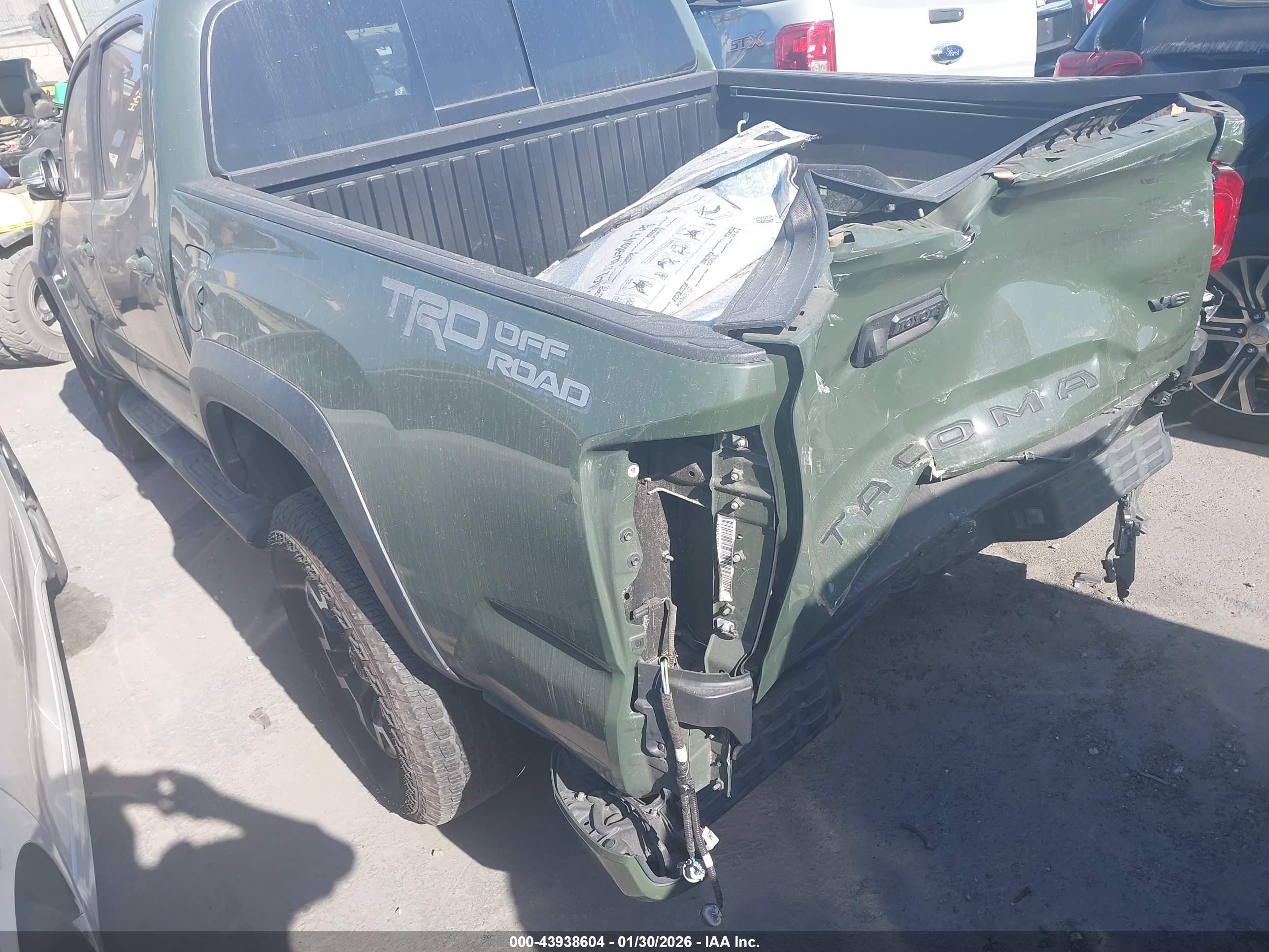 TOYOTA TACOMA image 3