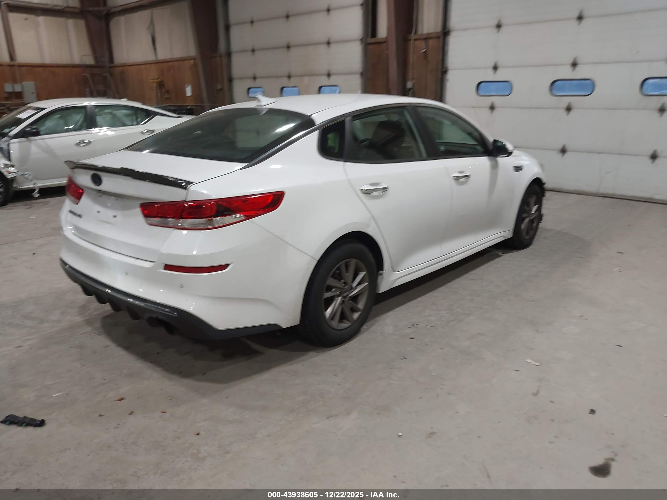 KIA OPTIMA image 4