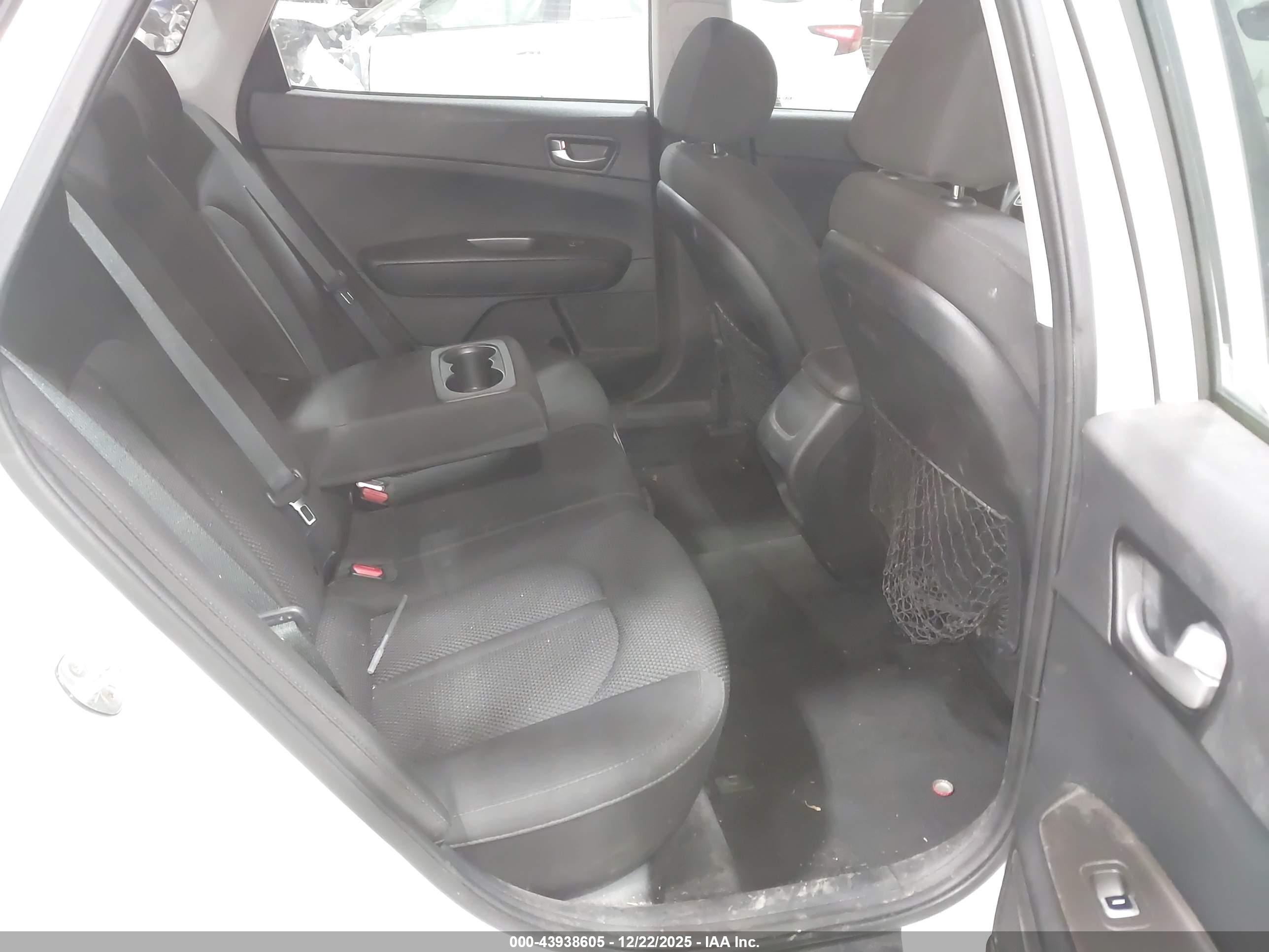 KIA OPTIMA image 8