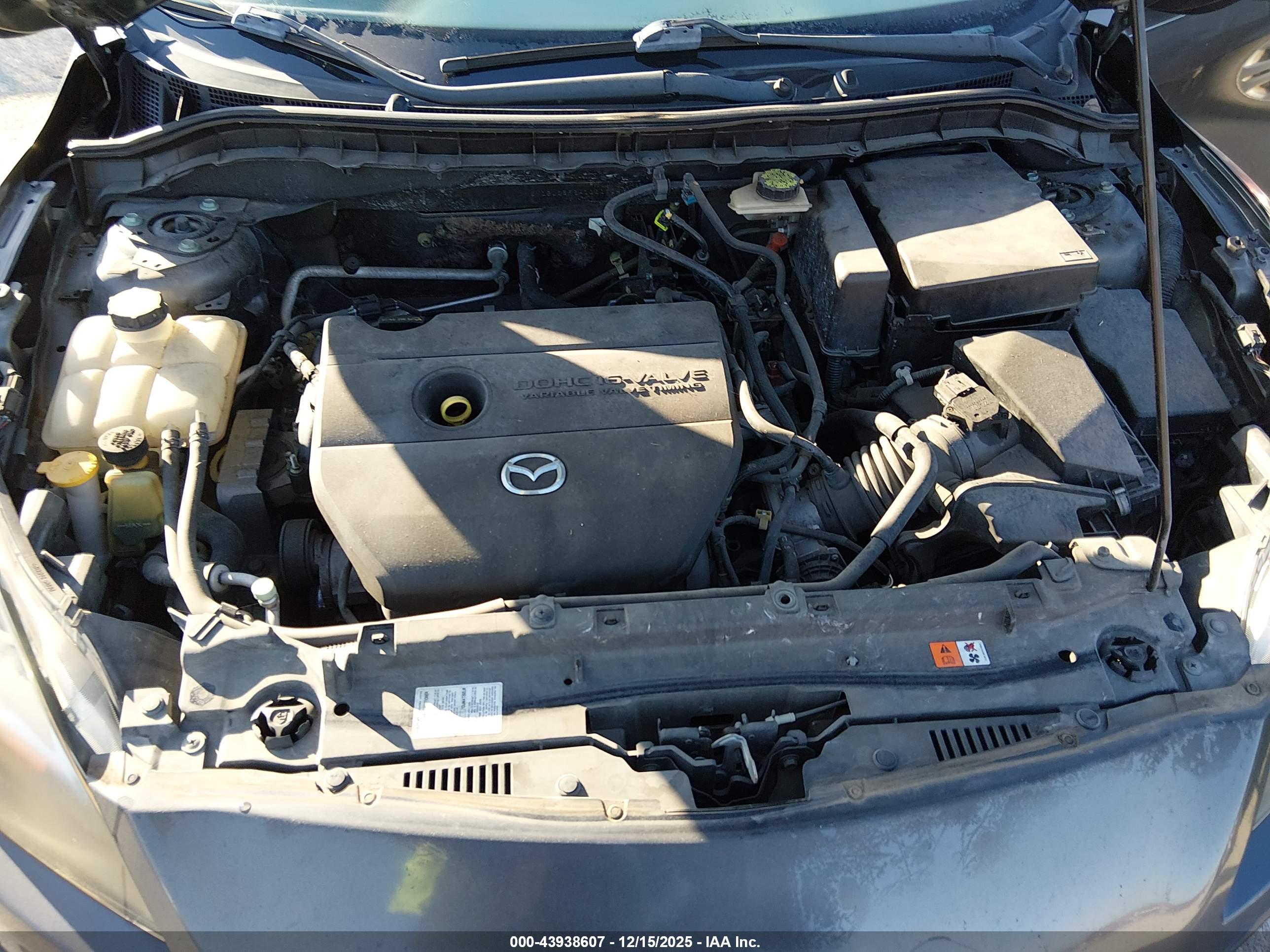 MAZDA MAZDA3 image 10
