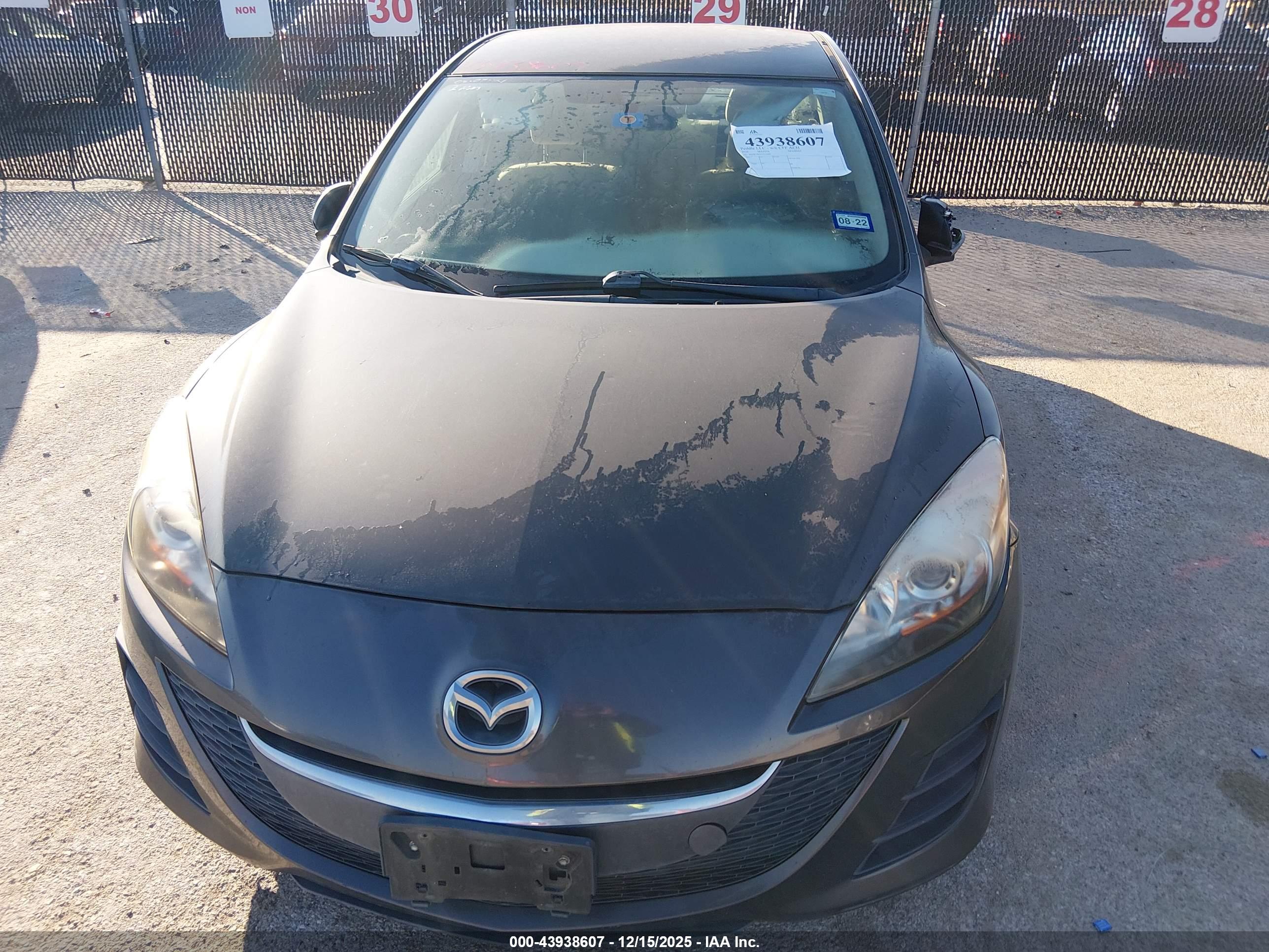 MAZDA MAZDA3 image 6