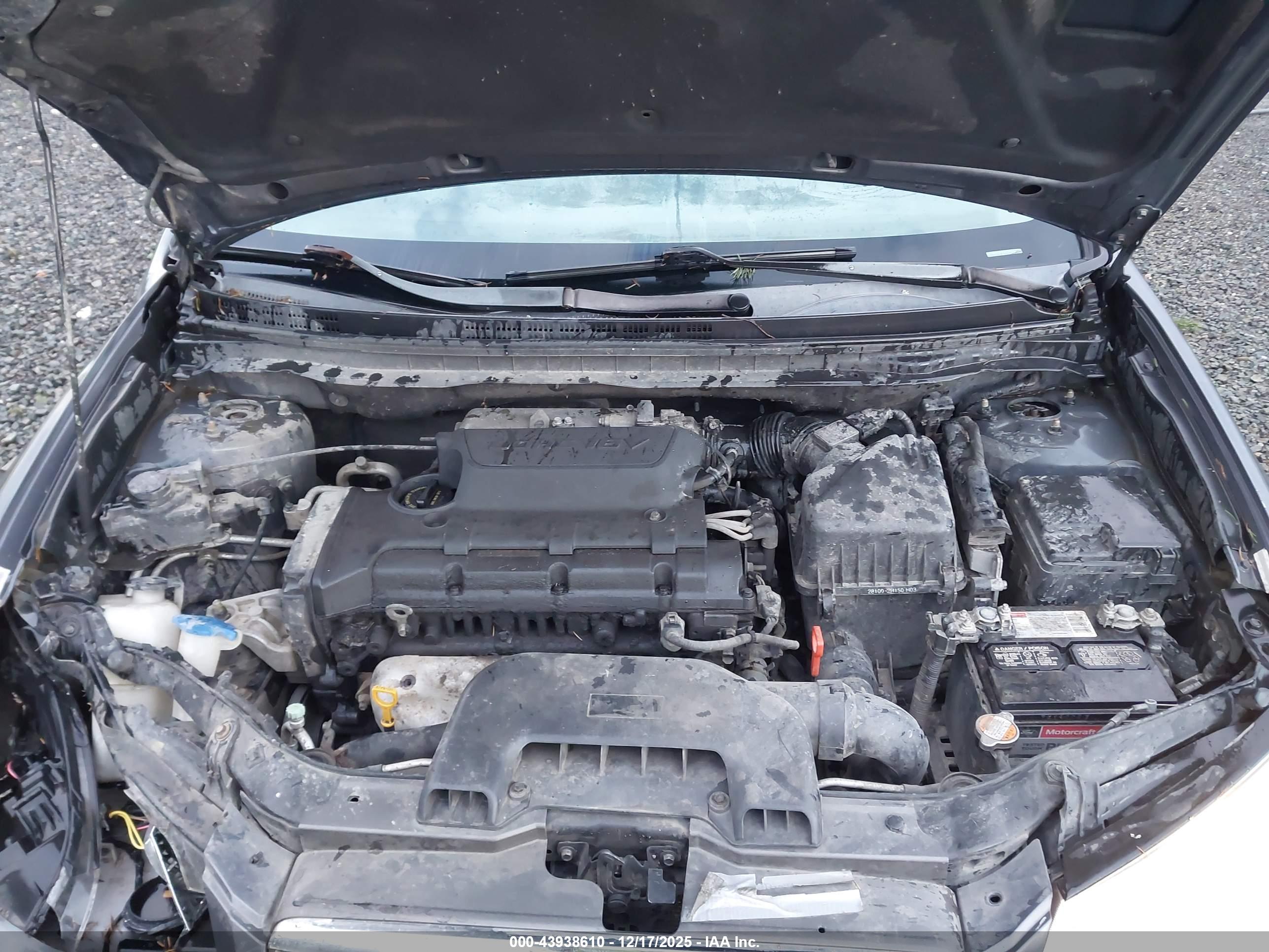HYUNDAI ELANTRA image 10