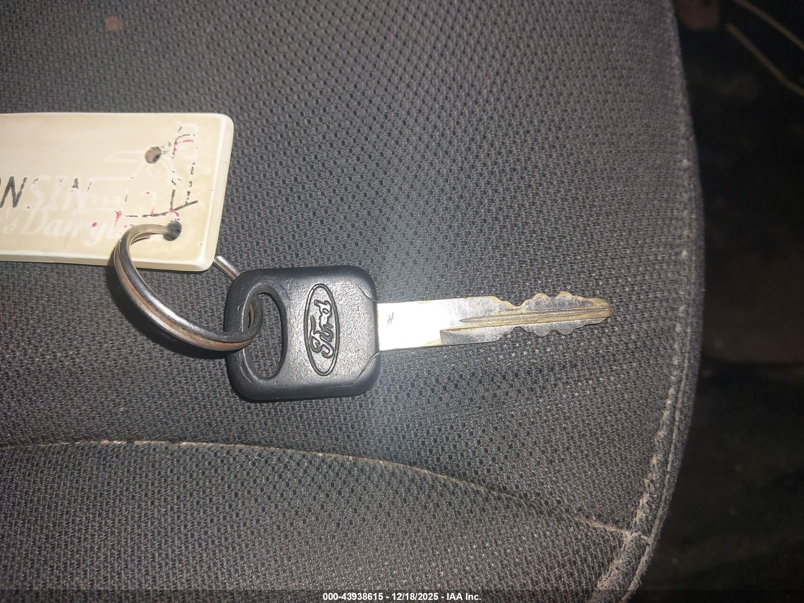 FORD UTILITY image 11