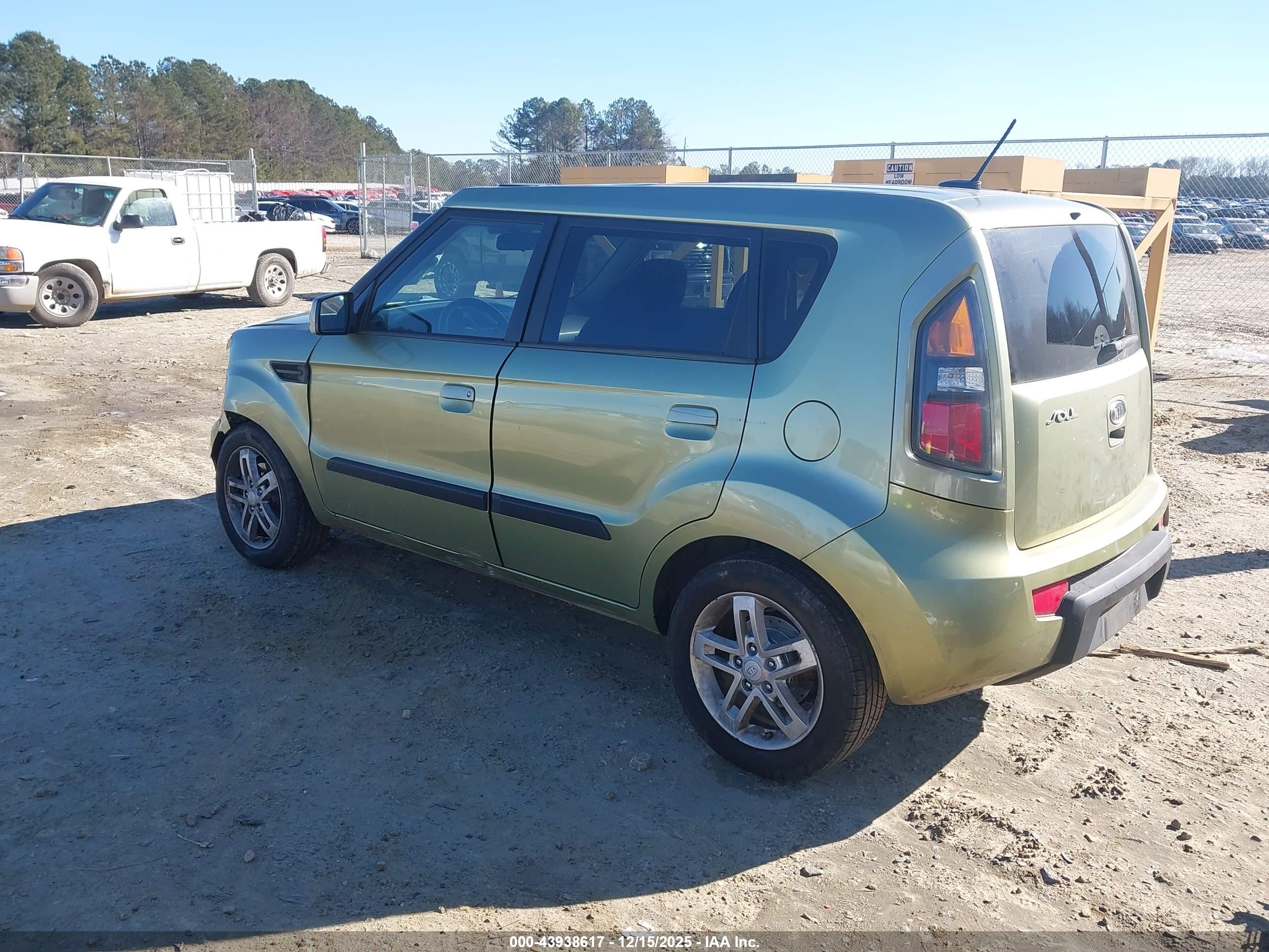 KIA SOUL image 3