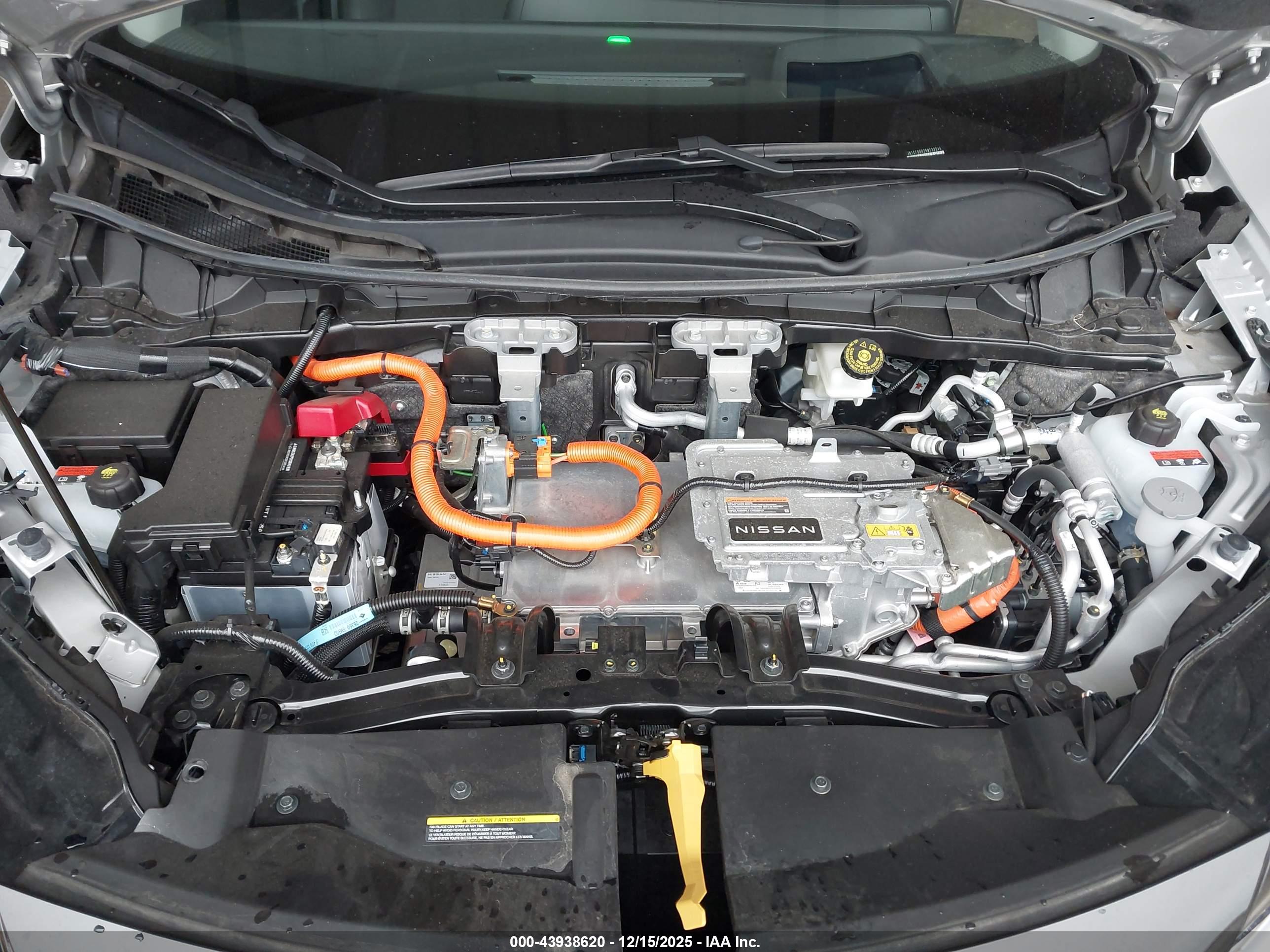 NISSAN ARIYA image 10