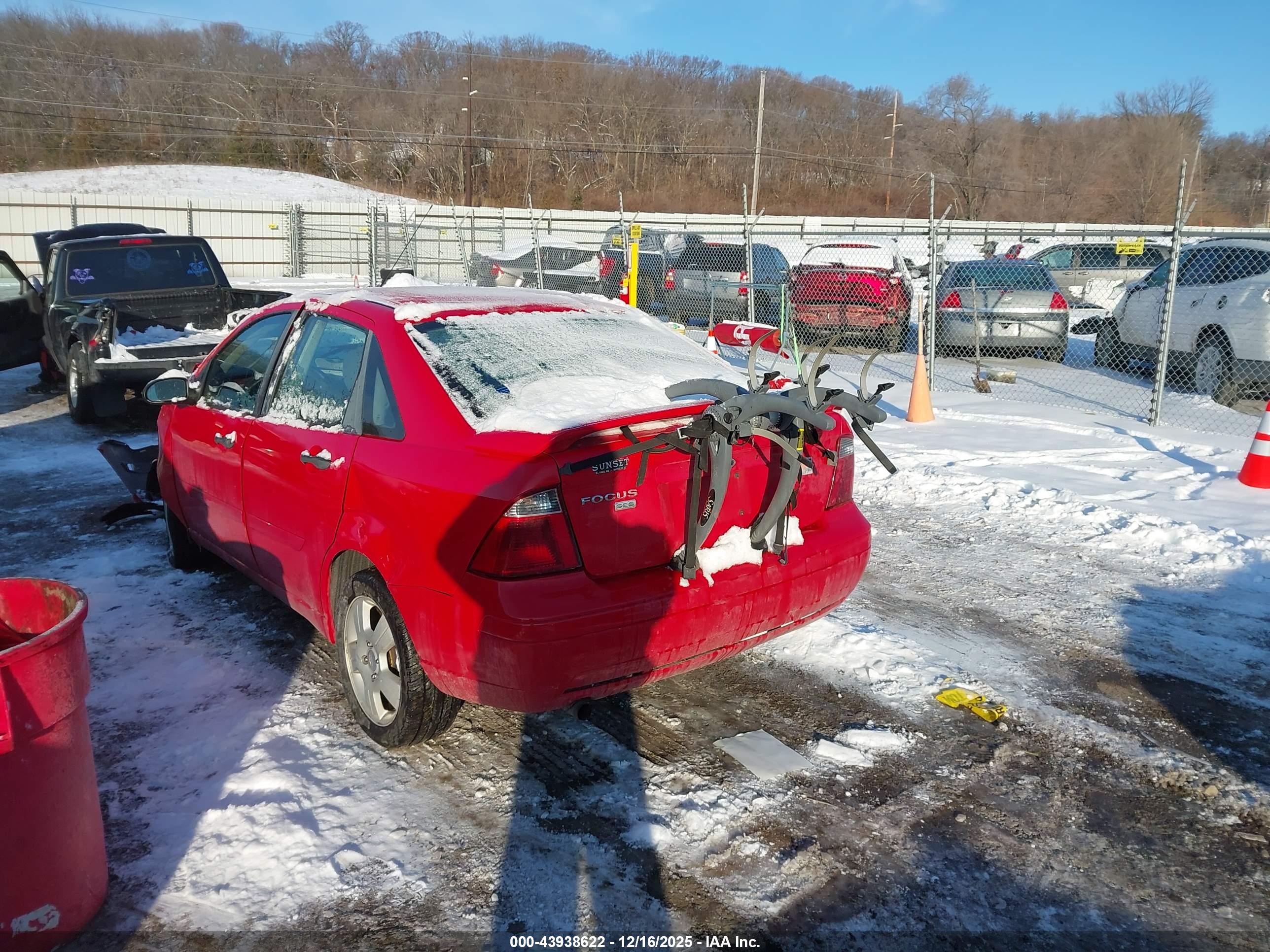 FORD FOCUS image 3