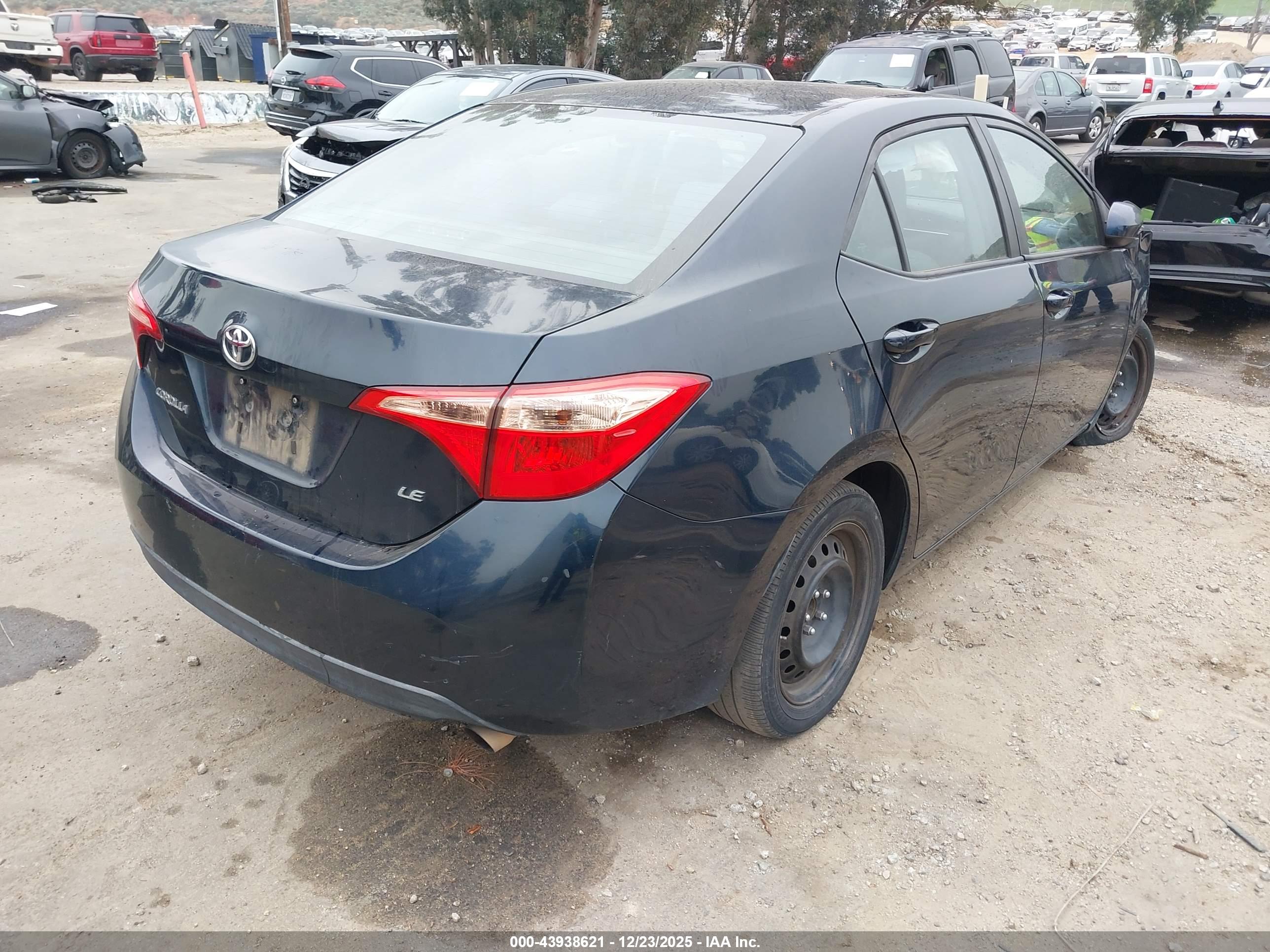 TOYOTA COROLLA image 4