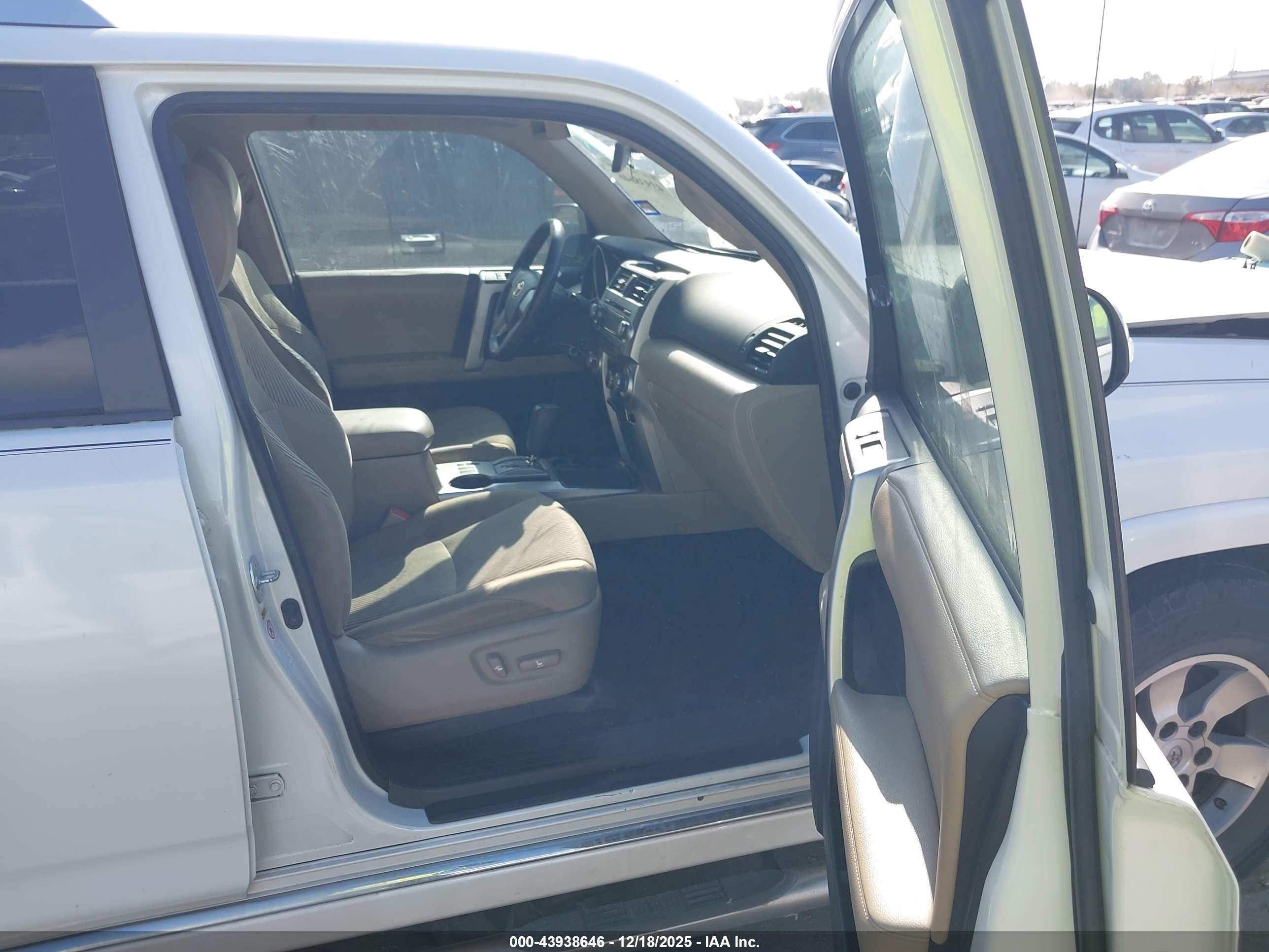 TOYOTA 4RUNNER image 5