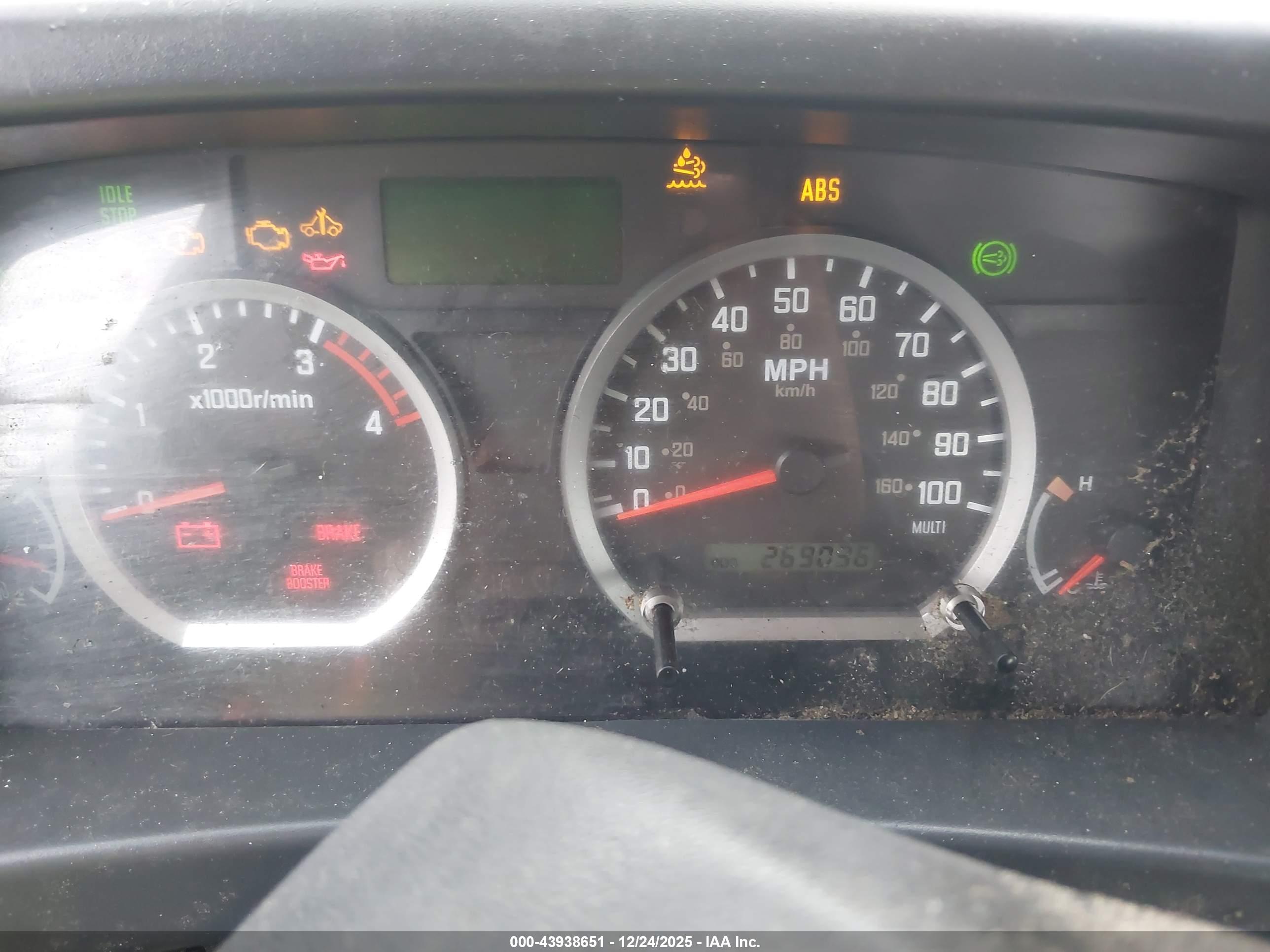 ISUZU NPR image 6